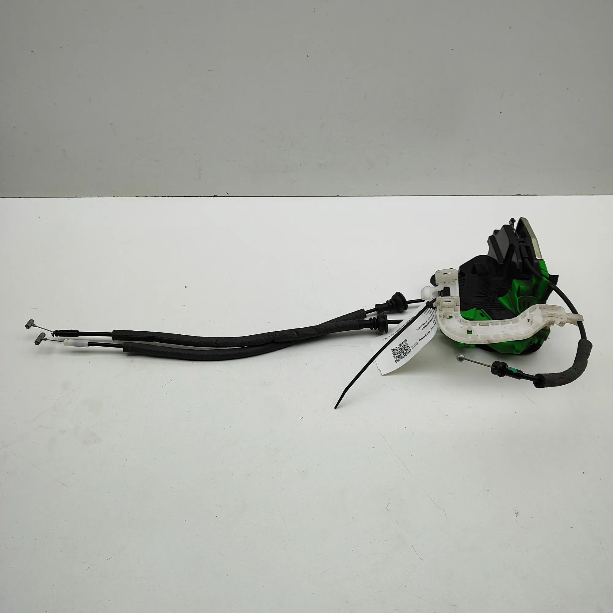 Kia Sorento Door lock — front right