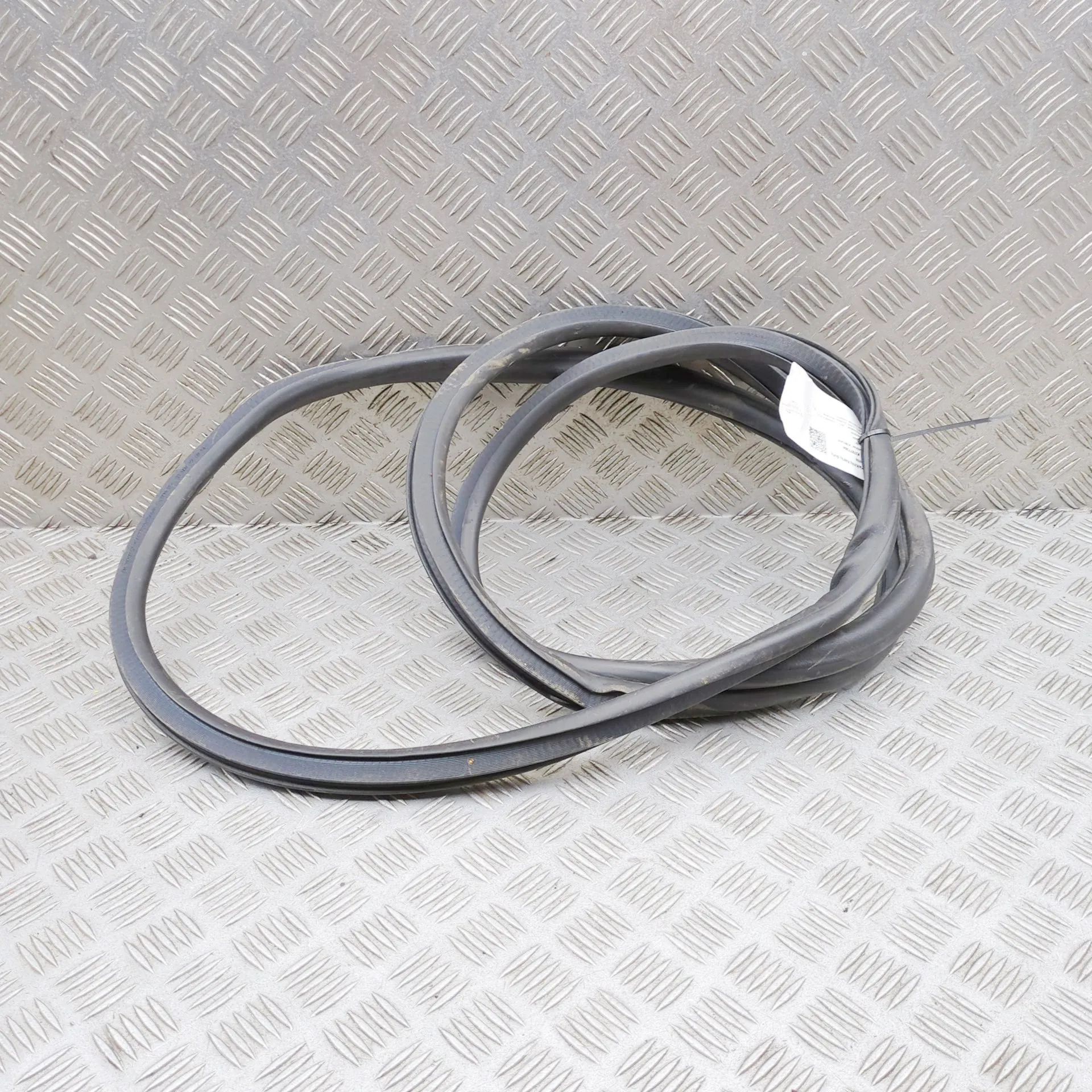 Opel Crossland X Door rubber seal — front left Door rubber seal — front left — OPEL CROSSLAND ...