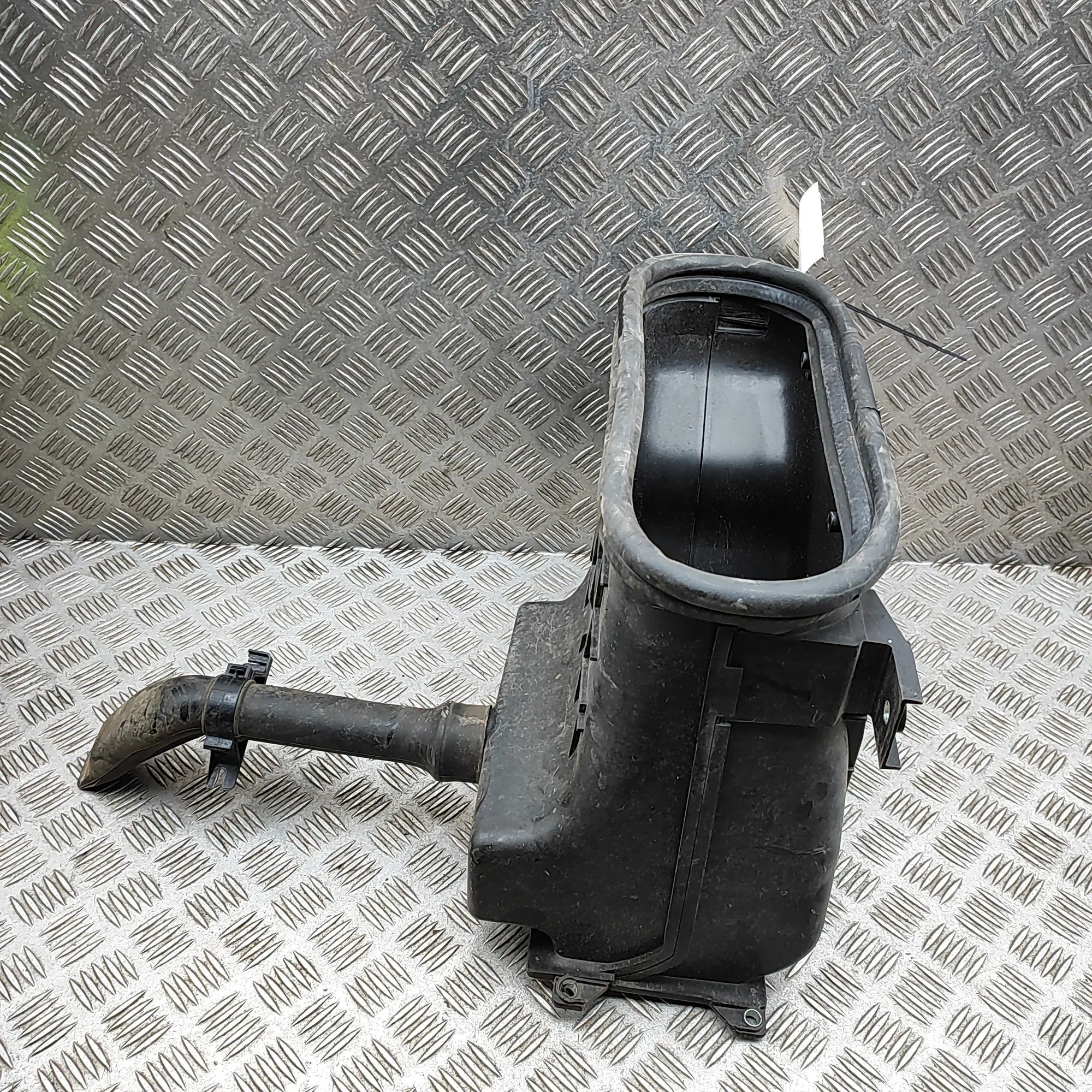 Opel Movano (C) Air Intake Tube Air Intake Tube — OPEL MOVANO (C Van U9) (2023-...