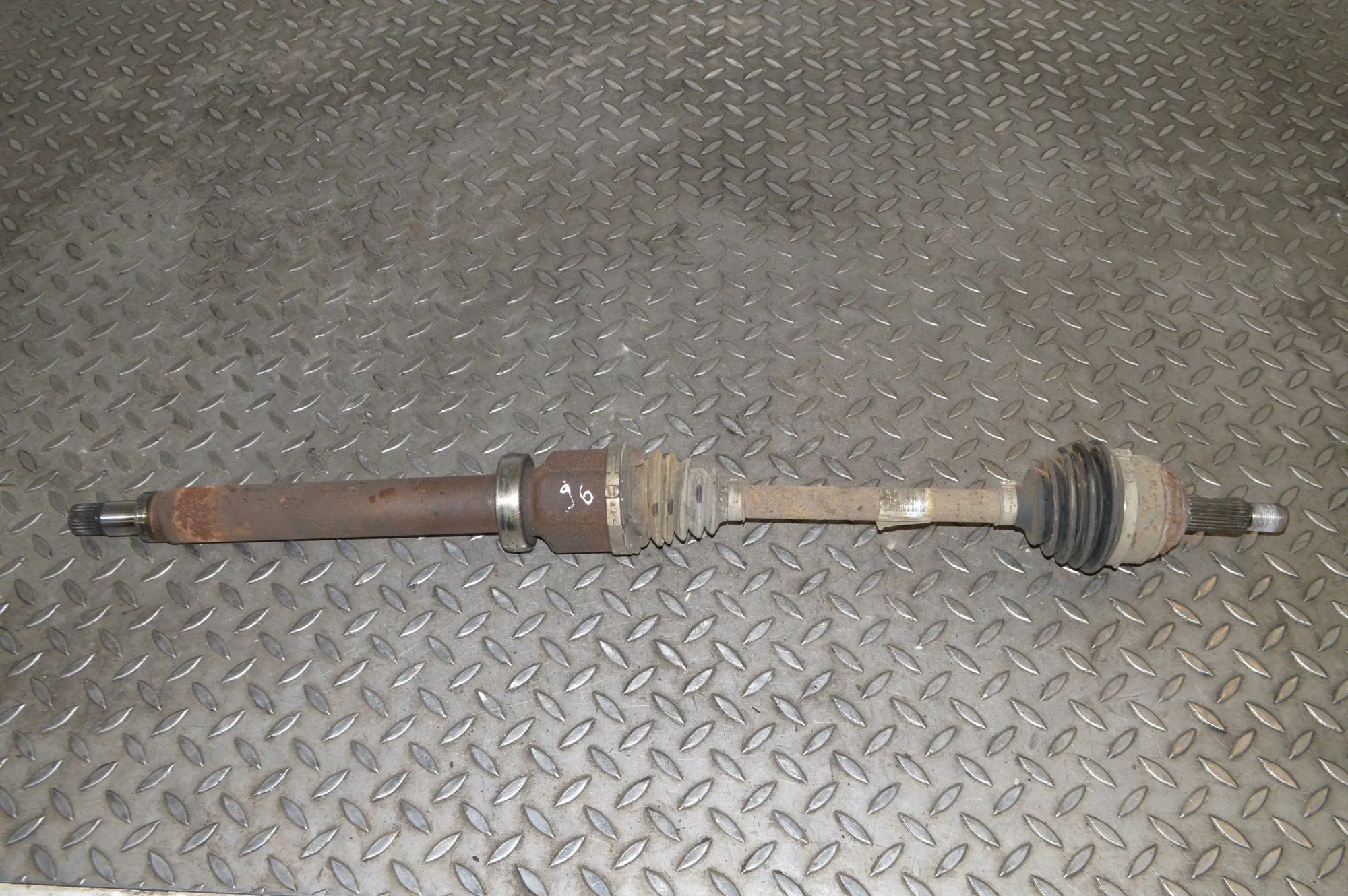 Ford Fiesta Front Right Driveshaft Front Right Driveshaft — FORD FIESTA (VI) (2008...