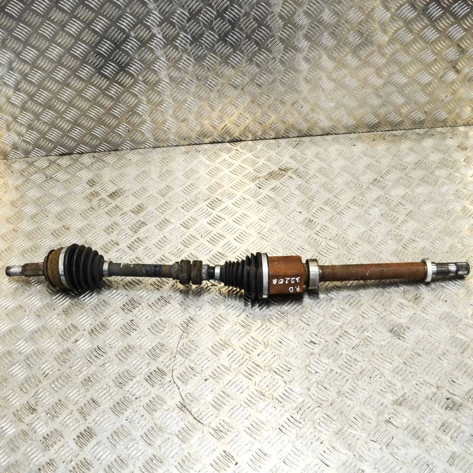 Nissan Qashqai (J11) Front Right Driveshaft Front Right Driveshaft — NISSAN QASHQAI (II J11...