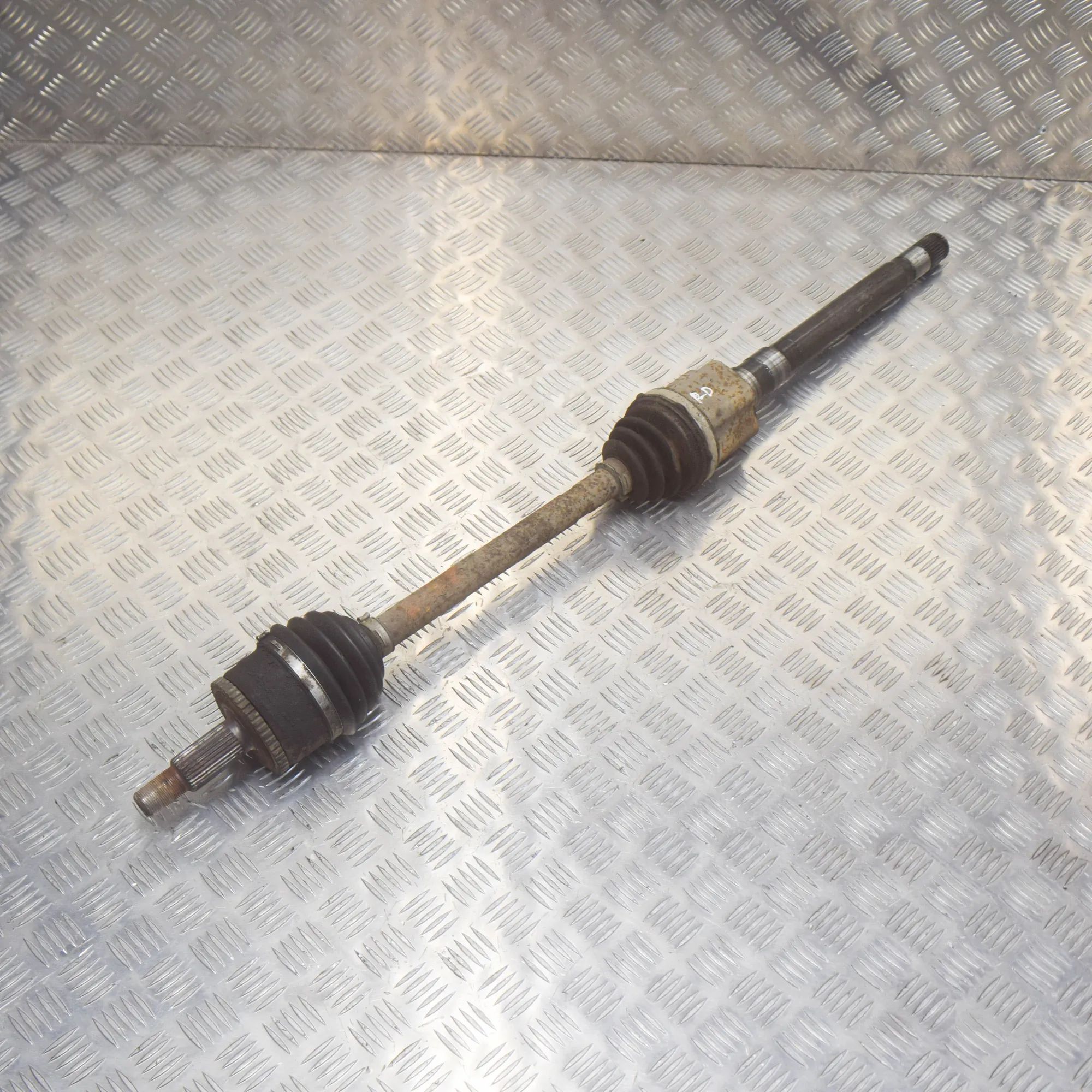 Land Rover Discovery Front Right Driveshaft Front Right Driveshaft — LAND ROVER DISCOVERY (...