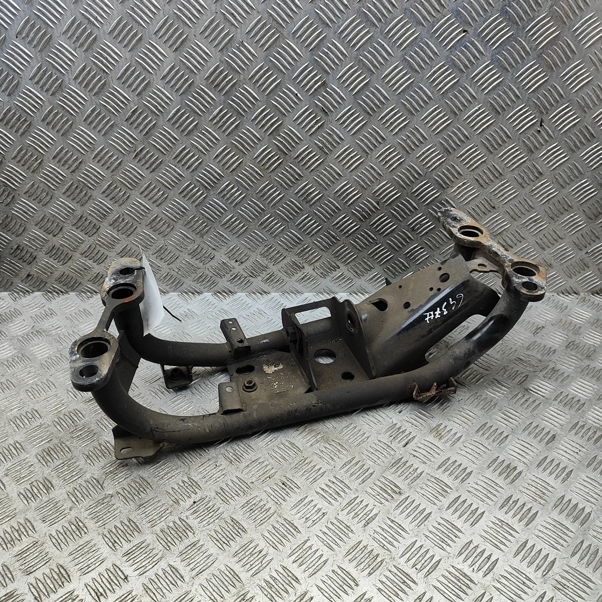 Land Rover Range Rover Sport (L494) Gearbox Support Mount Bracket Gearbox Support Mount Bracket — LAND ROVER RANG...