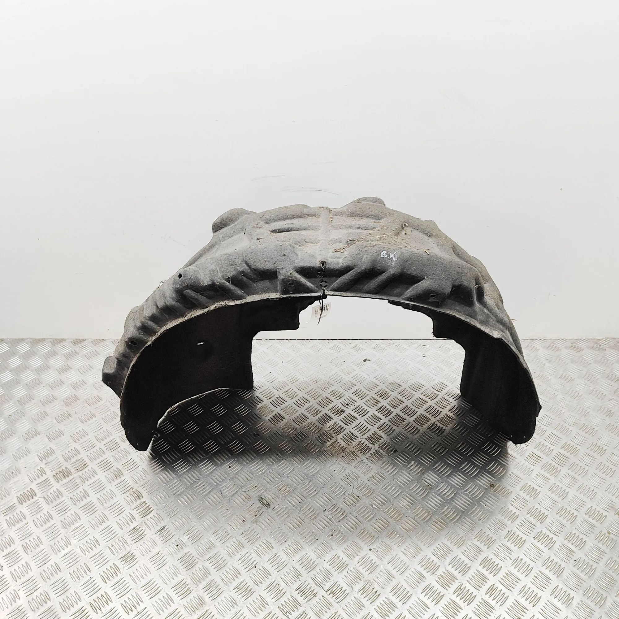Volvo XC90 Rear Left Arch Liner Rear Left Arch Liner — VOLVO XC90 (II) (2014-.....
