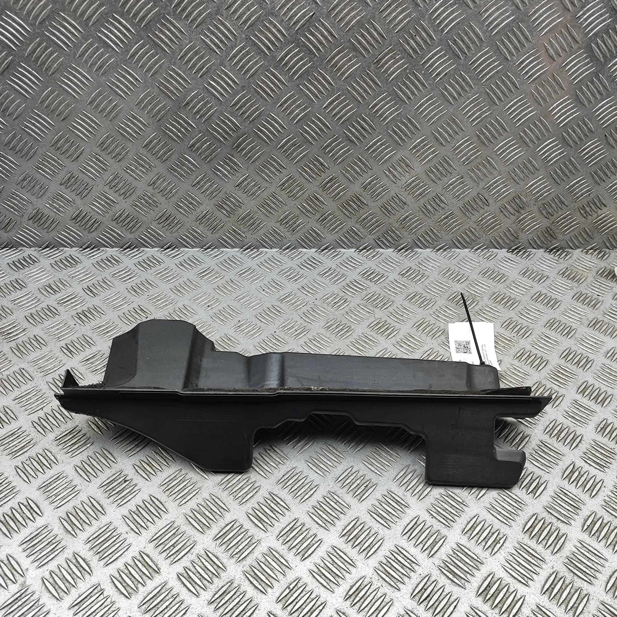 Hyundai Santa Fe Radiator Air Guide Duct Radiator Air Guide Duct — HYUNDAI SANTA (FÉ III...