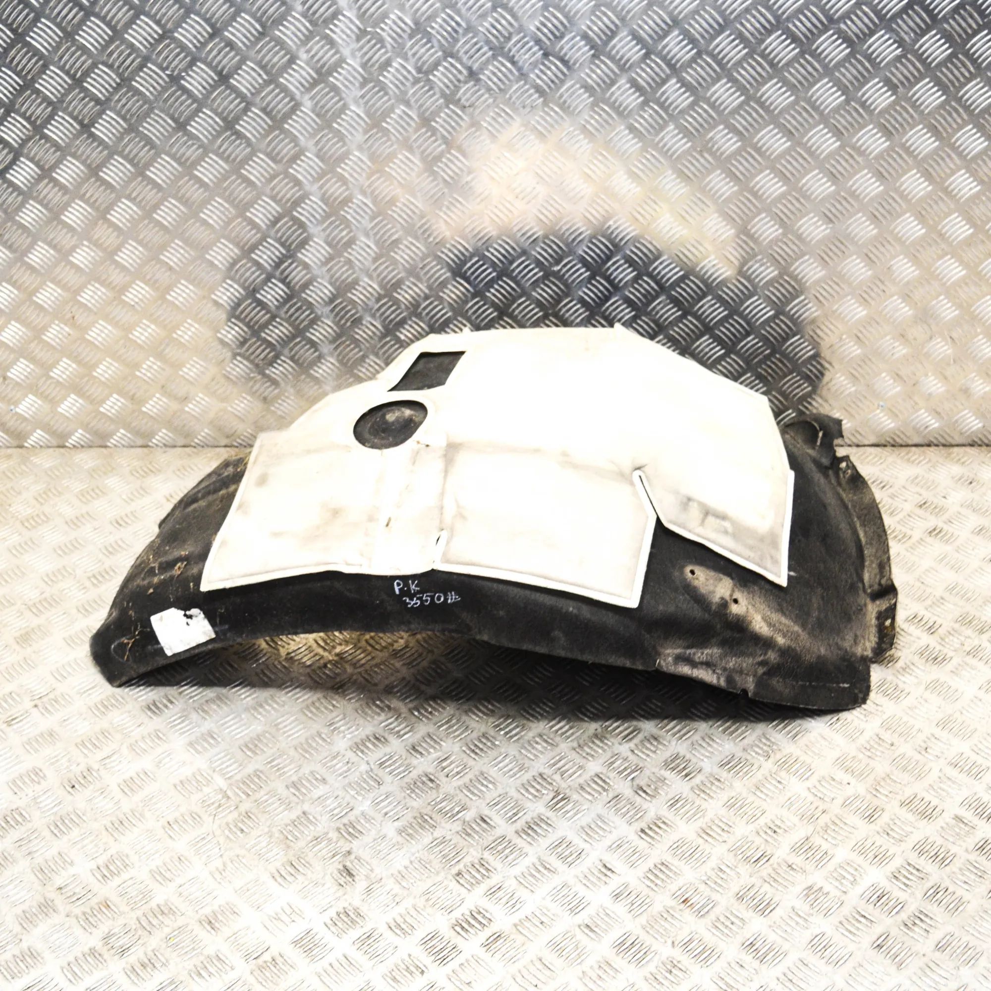 Land Rover Range Rover Sport (L494) Wheel arch liner — front — left — rear section Wheel arch liner — front — left — rear section ...