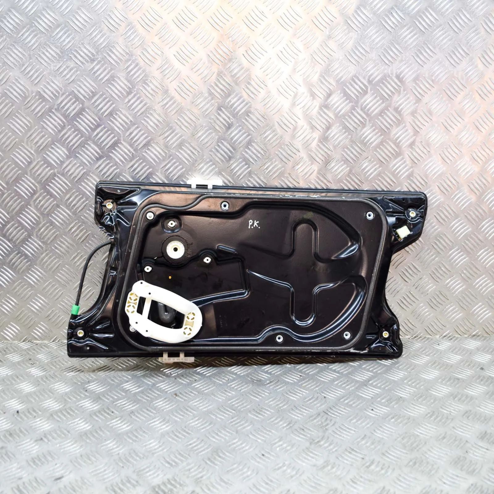 Land Rover Discovery Front Left Door Window Regulator Front Left Door Window Regulator — LAND ROVER D...