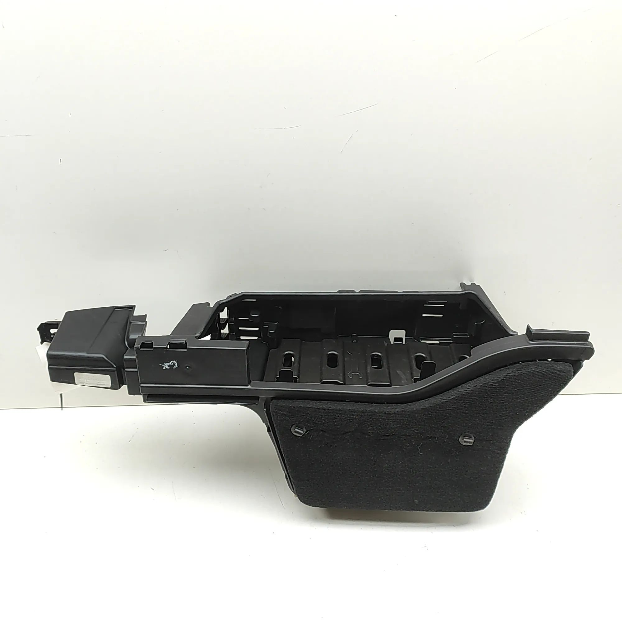 Mercedes-Benz GLC (X253) Left Side Trunk Trim