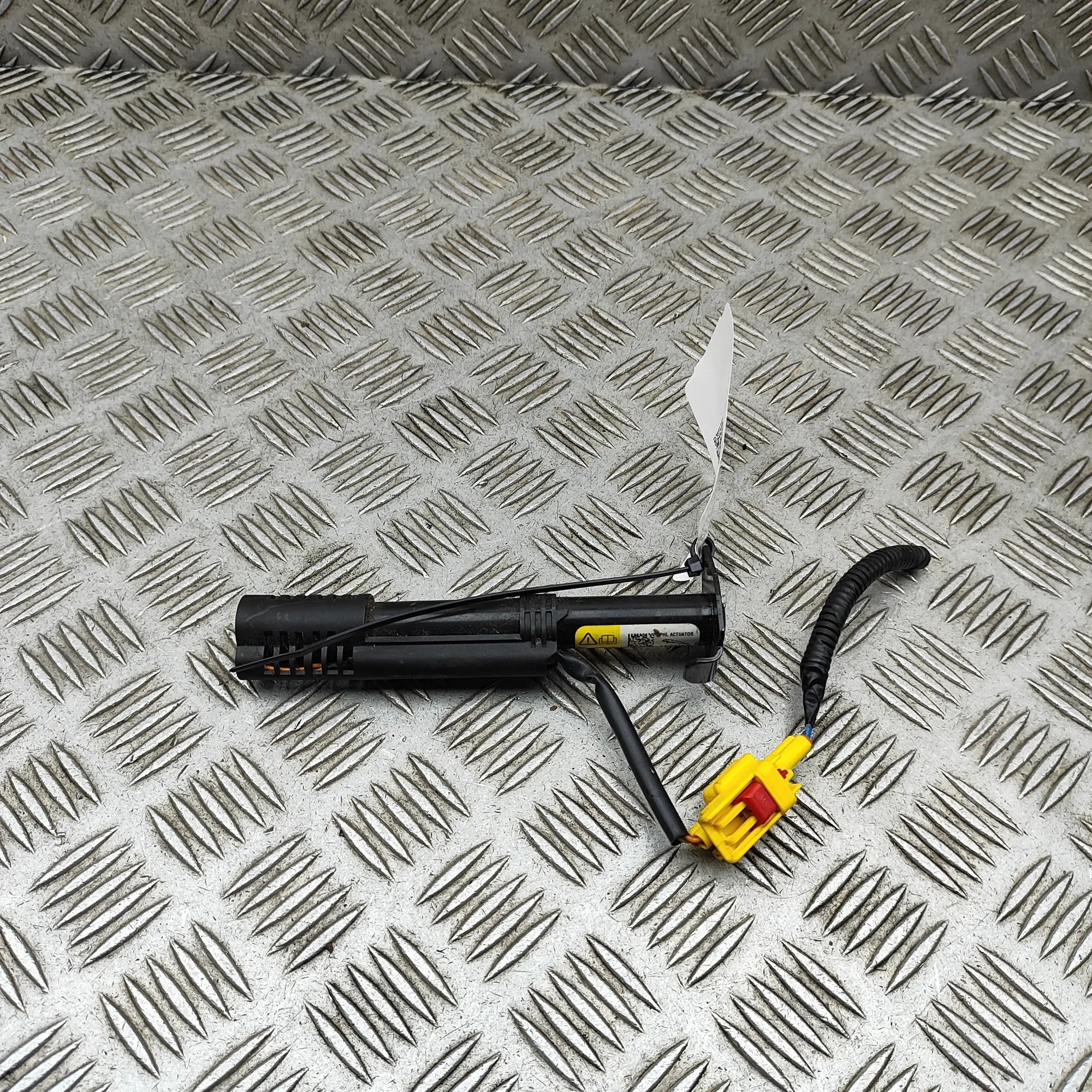 Jaguar XE Hood Hinge Actuator Hood Hinge Actuator — JAGUAR XE (X760) (2015-.....