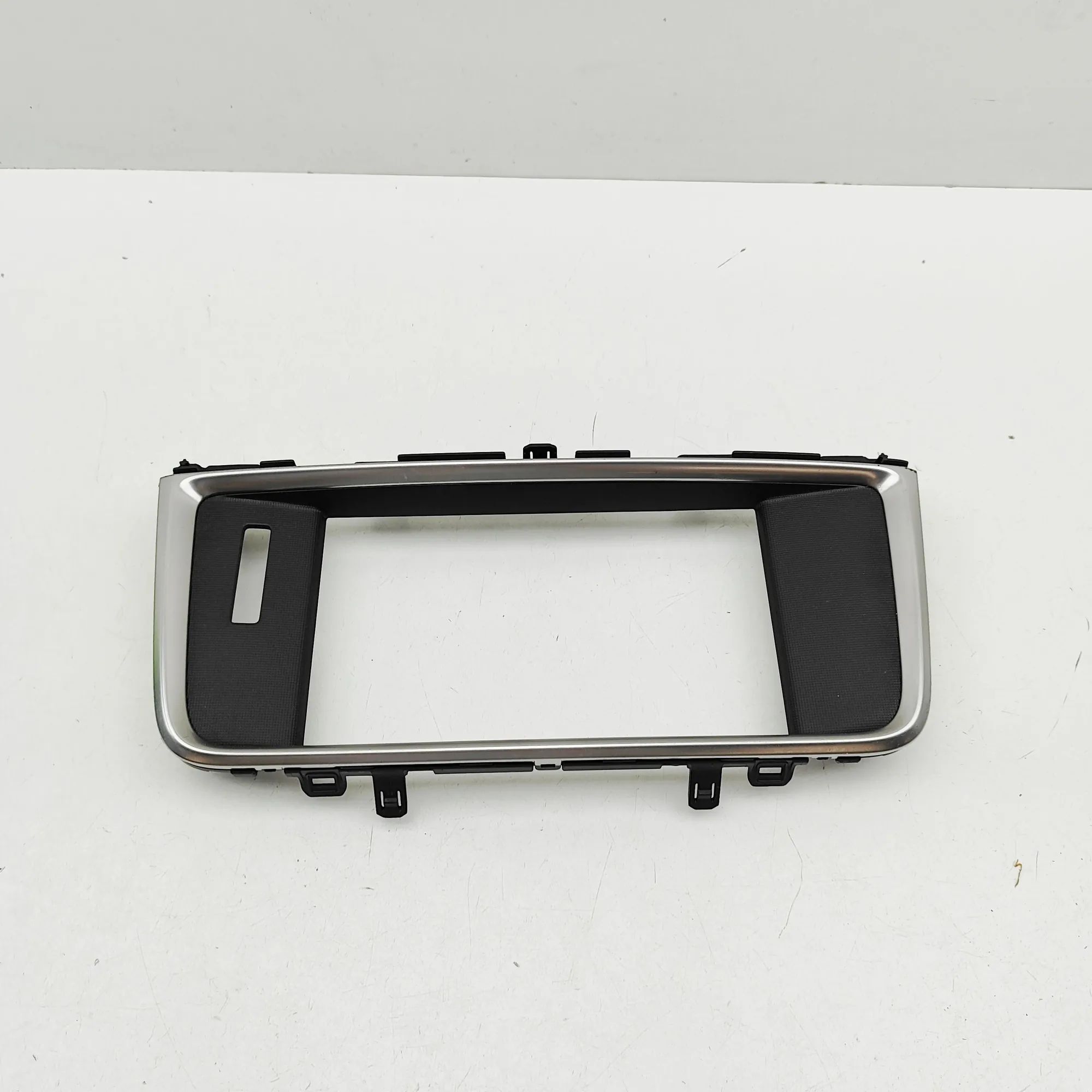 Kia Optima (JF) Navigation screen trim Navigation screen trim — KIA OPTIMA (Sportswago...