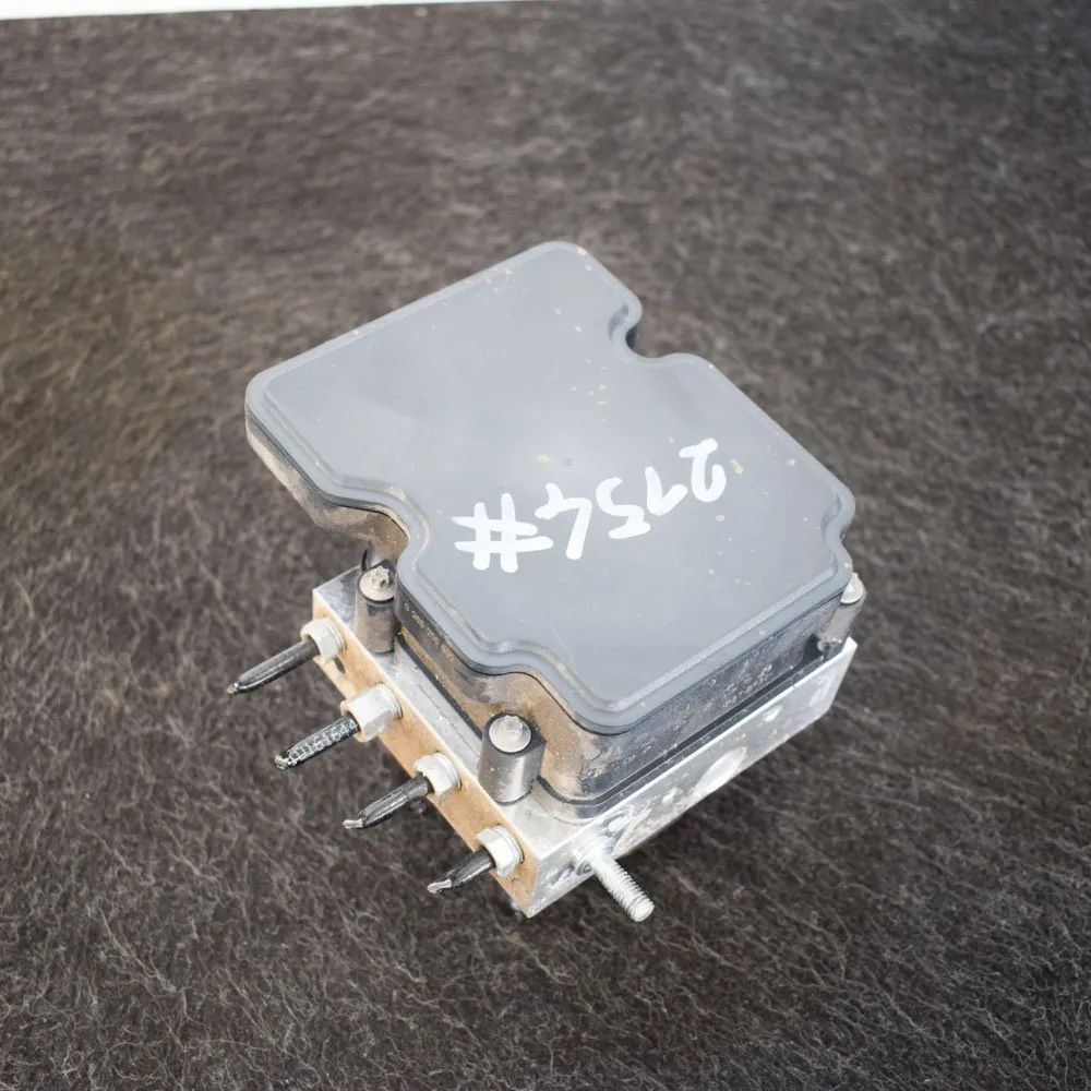 Nissan Qashqai (J11) ABS hydraulic pump ABS Pump — NISSAN QASHQAI (II J11, J11_) (2013-...