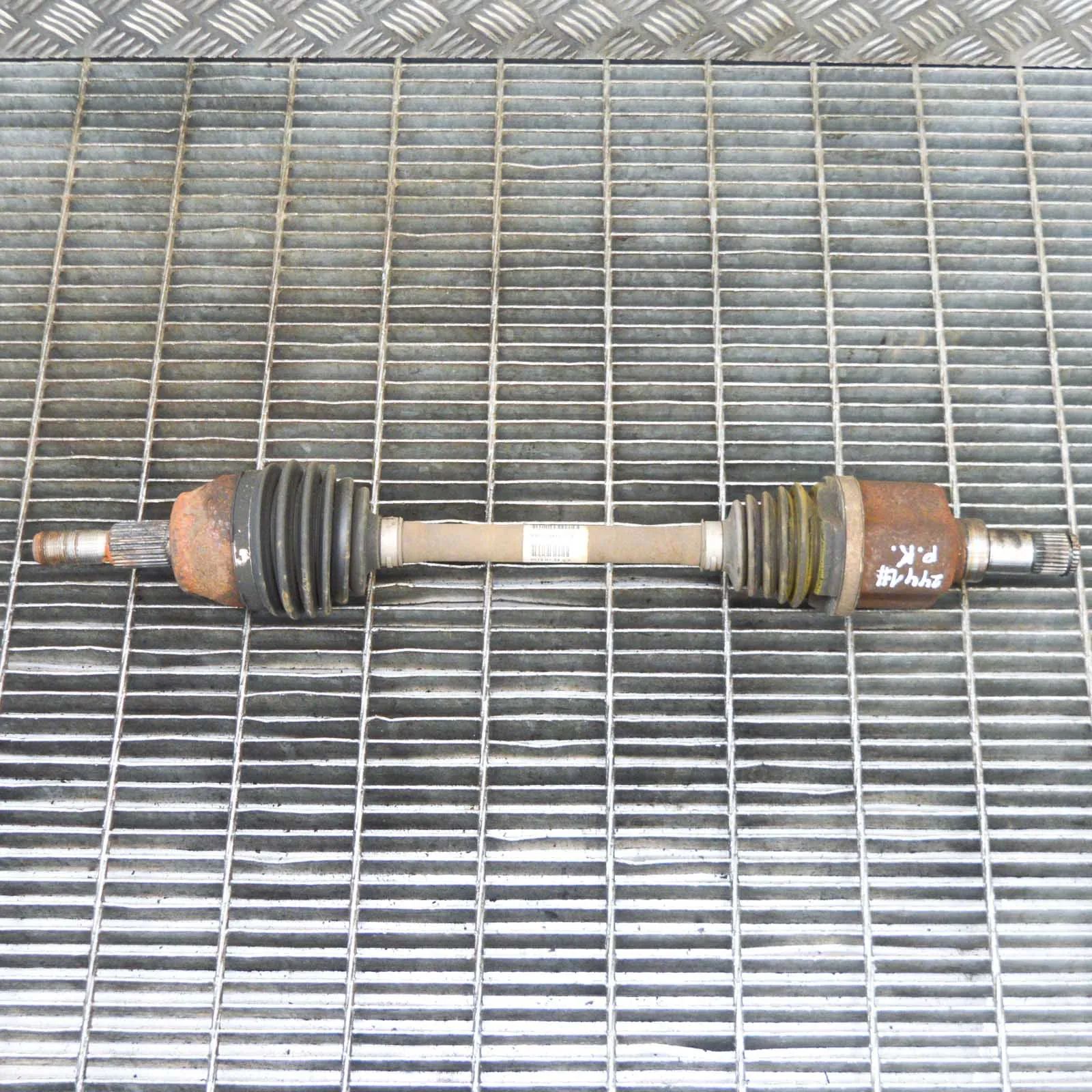 Ford Focus Front Left Driveshaft Front Left Driveshaft — FORD FOCUS (III) (2010-...