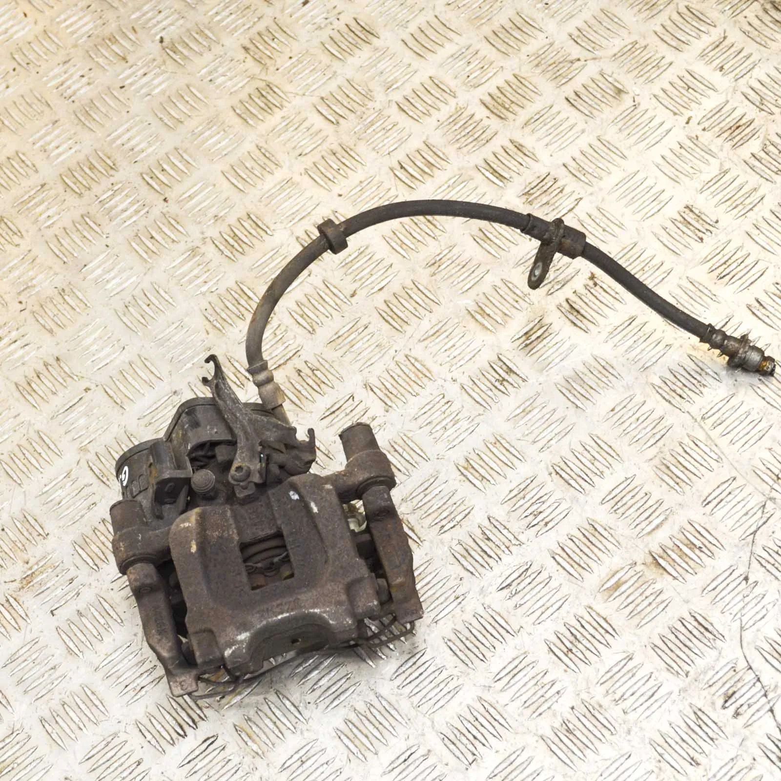 Land Rover Discovery Sport Brake caliper — rear left Brake caliper — rear left — LAND ROVER DISCOVER...