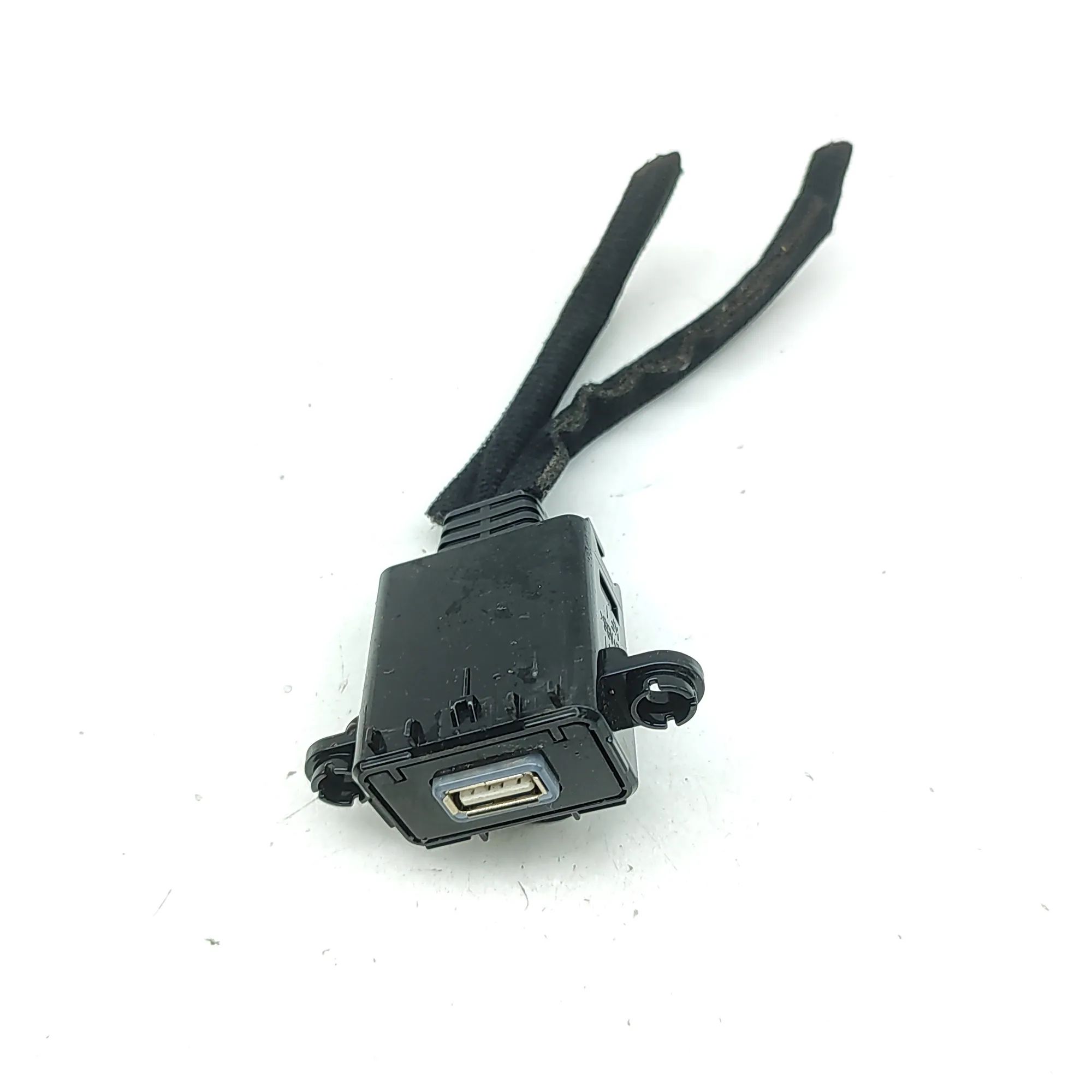 Hyundai Ioniq USB USB — HYUNDAI IONIQ (5 NE) (2020-...) — 96120-G...