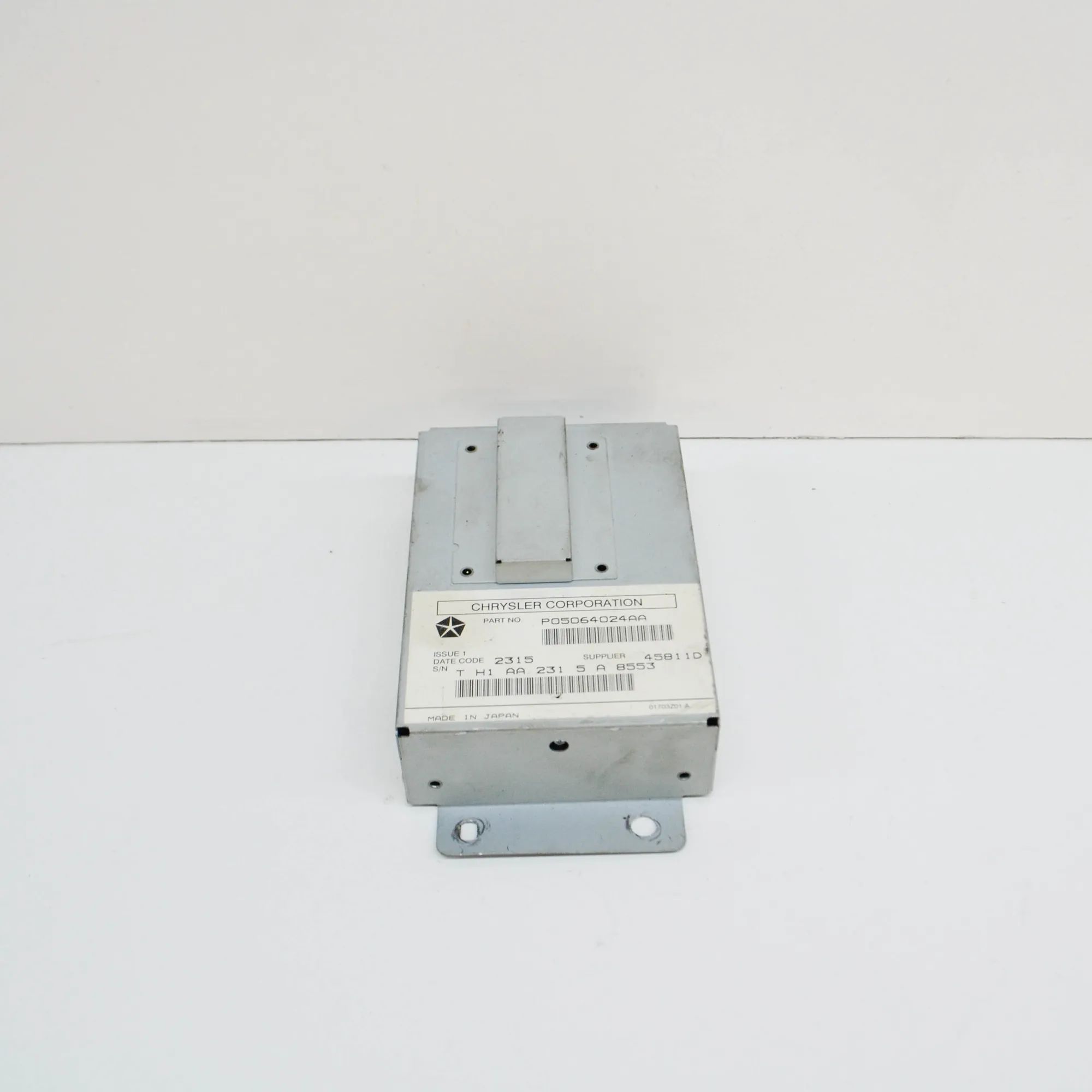 Chrysler 300C Navigation Control Unit Navigation Control Unit — CHRYSLER 300 (C LX) (...