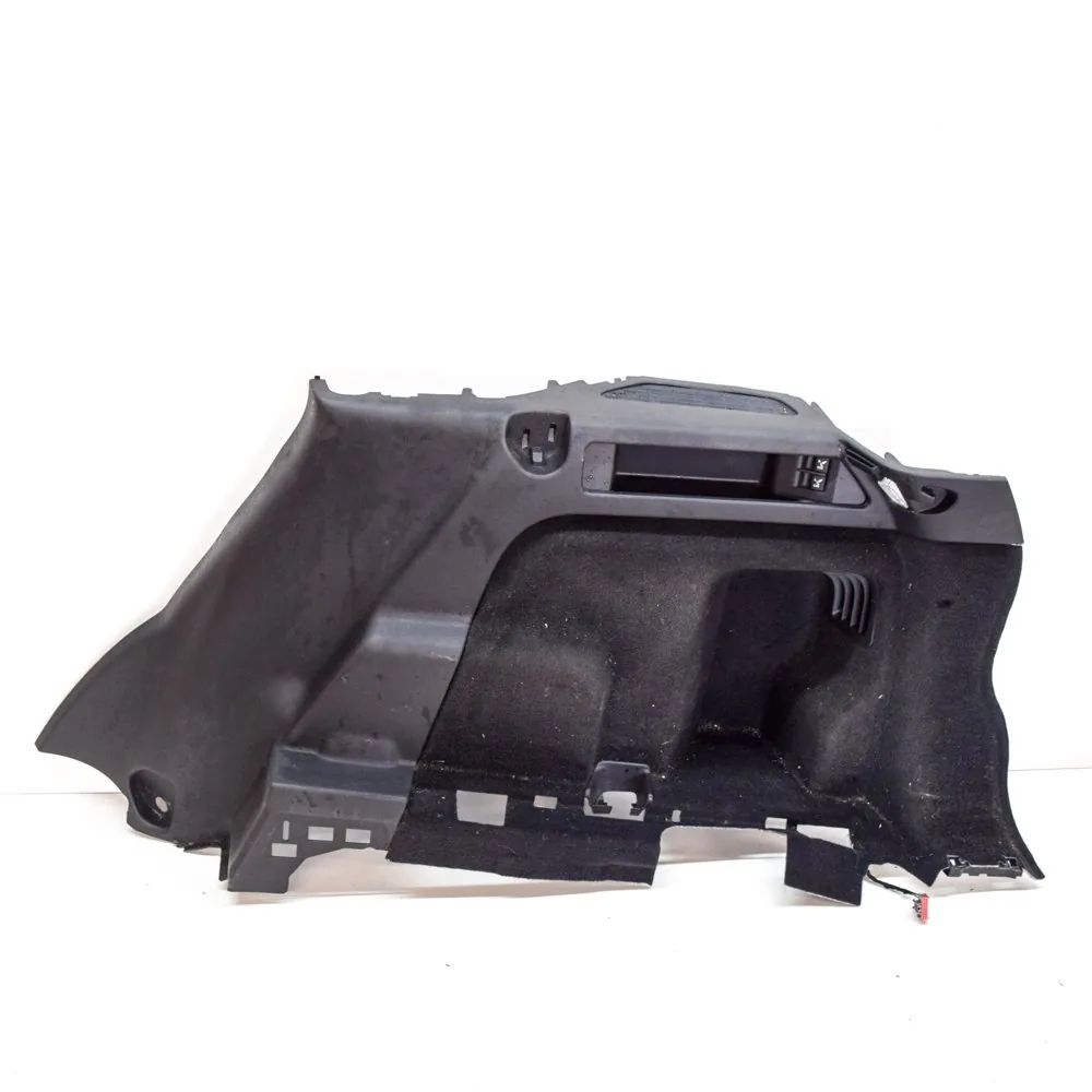 Land Rover Discovery Sport Right Side Trunk Trim Right Side Trunk Trim — LAND ROVER DISCOVERY SP...