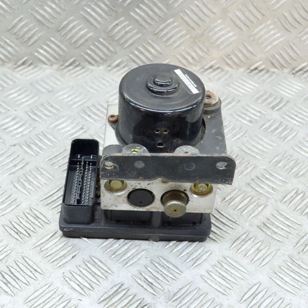 Ssangyong Kyron ABS Hydraulipumppu ABS Pump — SSANGYONG KYRON (2005-2014) — 48910-...