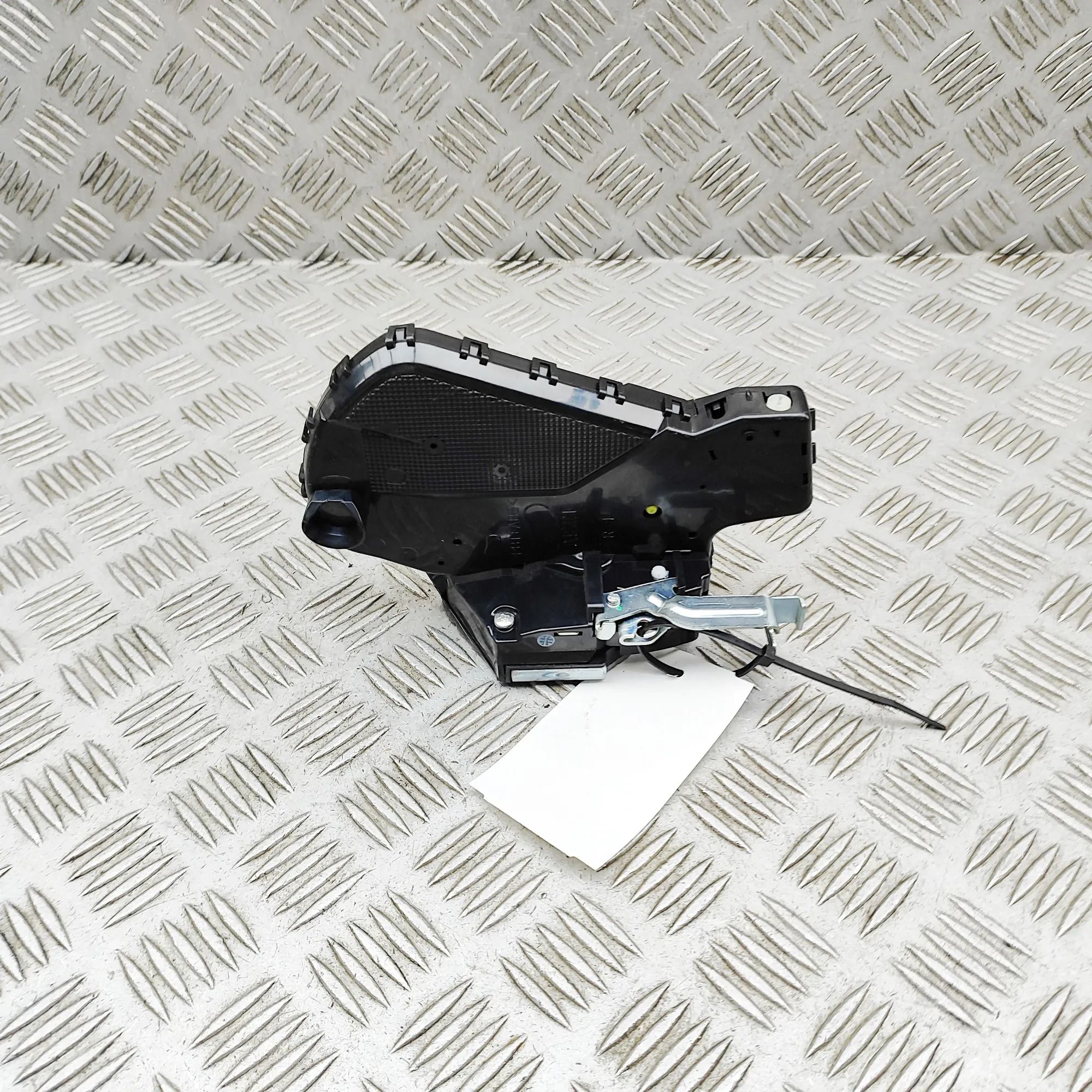 Toyota Land Cruiser 150 Door lock — rear right Door lock — rear right — TOYOTA LAND CRUISER (_...