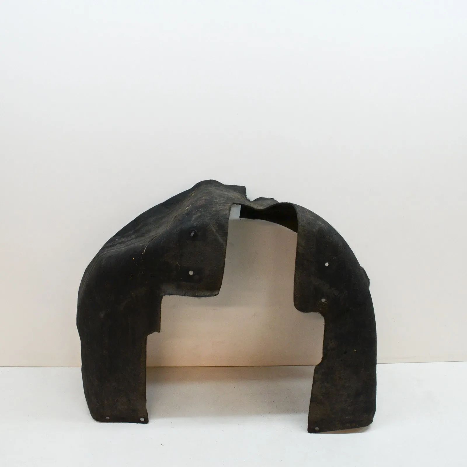 Tesla Model S Rear Right Arch Liner Rear Right Arch Liner — TESLA MODEL S (2012-......