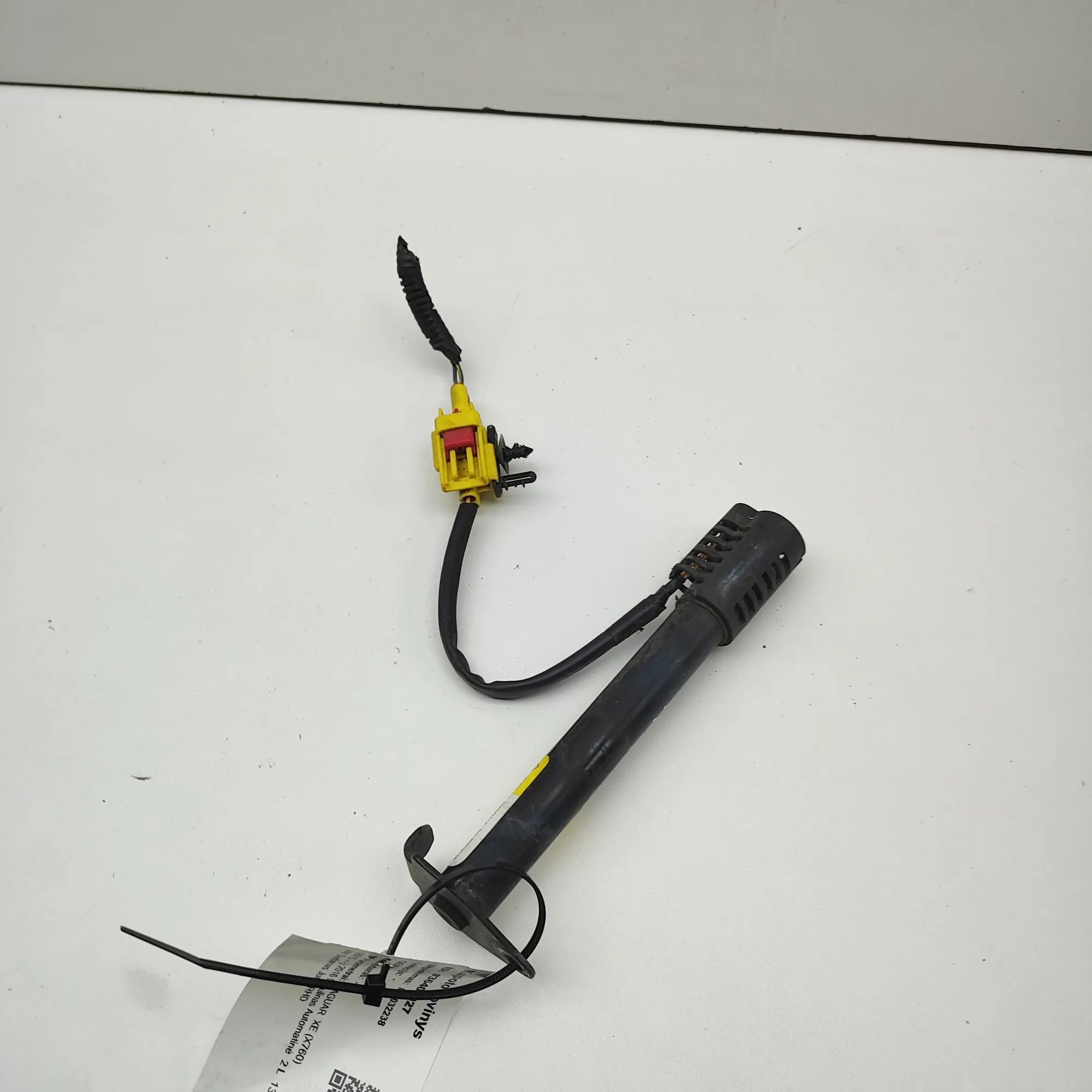 Jaguar XE Hood Hinge Actuator Hood Hinge Actuator — JAGUAR XE (X760) (2015-.....