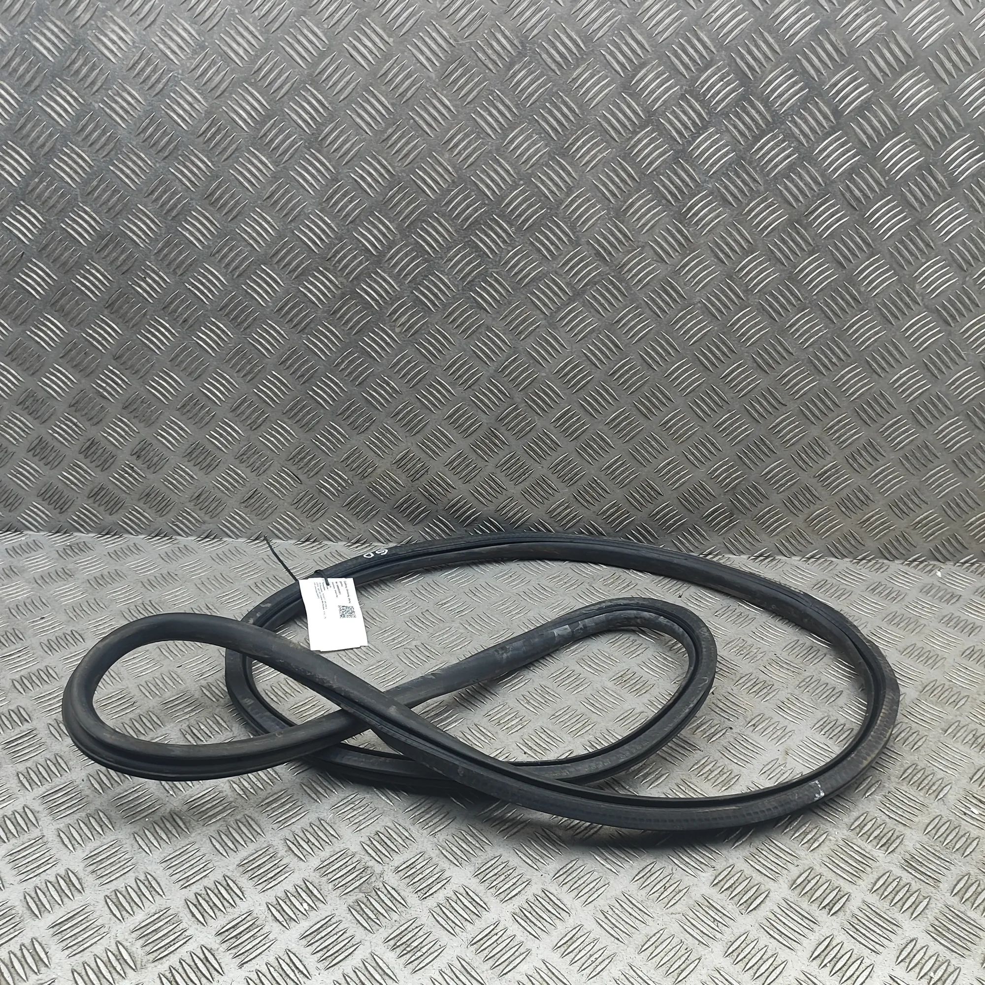 Peugeot 308 Door rubber seal — rear right Door rubber seal — rear right — PEUGEOT 308 (SW...
