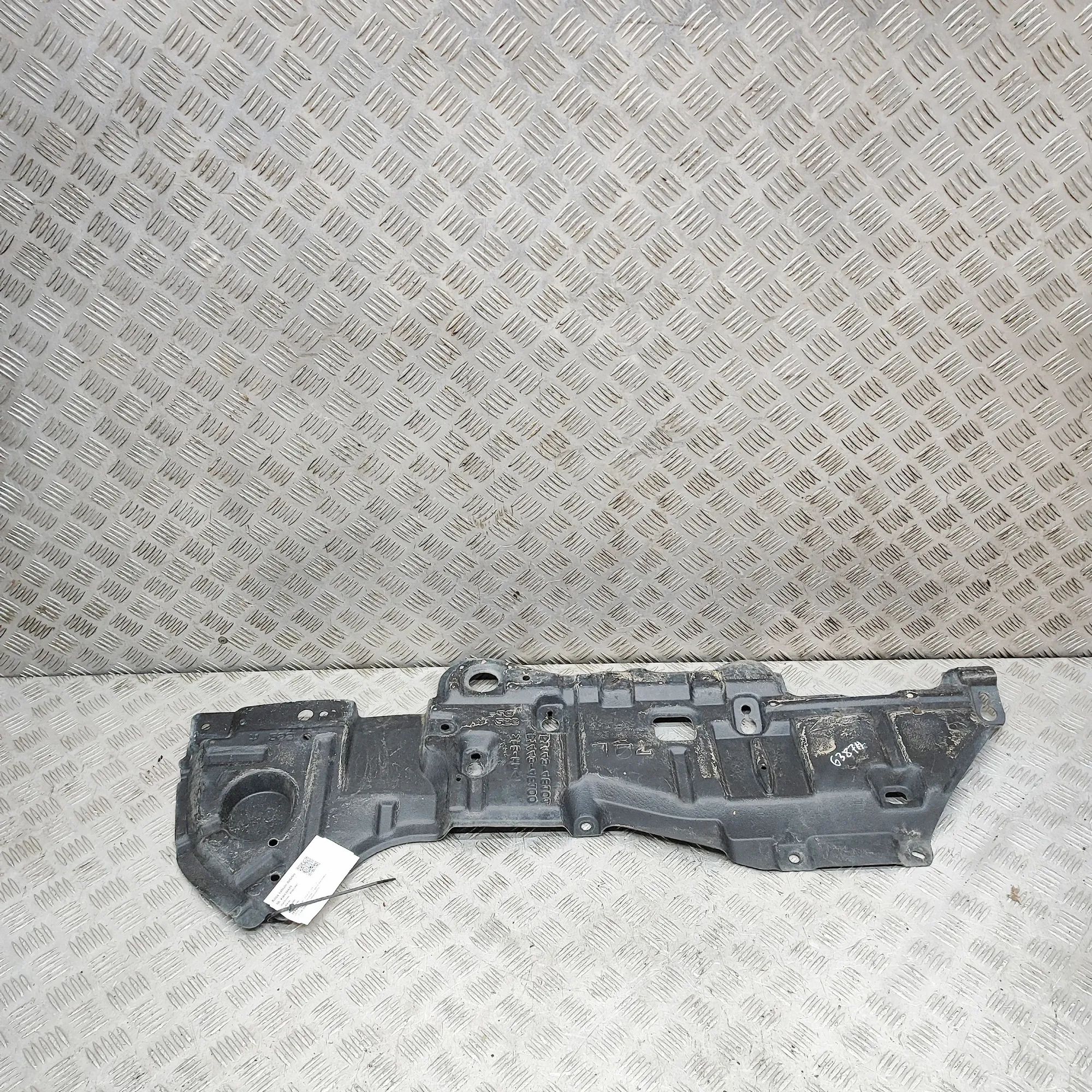 Lexus RX Moottori muovikansi Engine cover — LEXUS RX (_L2_) (2015-...) — 514...