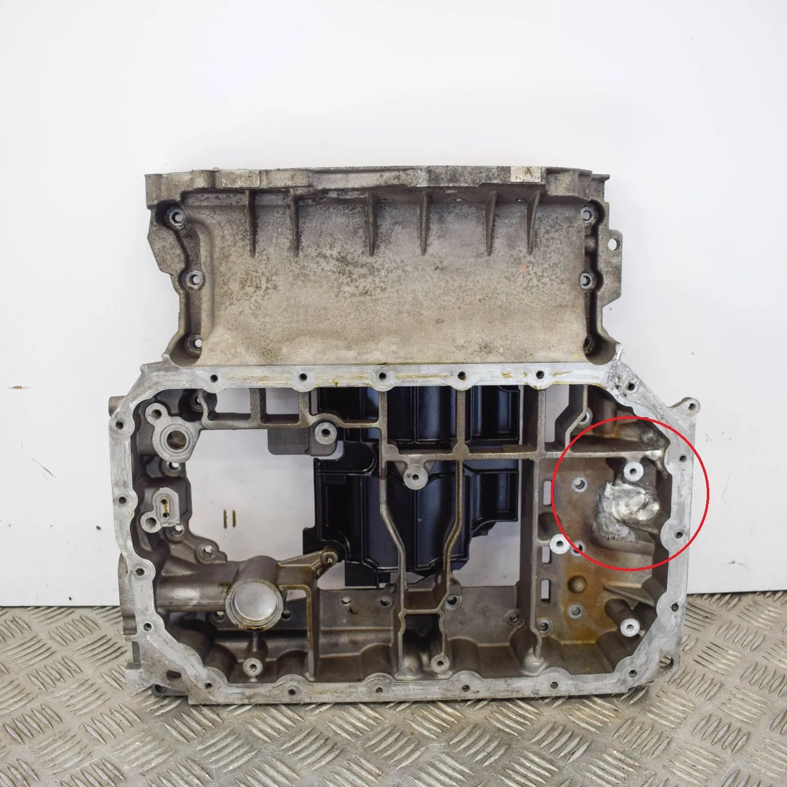 Audi A4 (B8) Engine Oil Pan Engine Oil Pan — AUDI A4 (8K2, B8) (2007-2015) ...