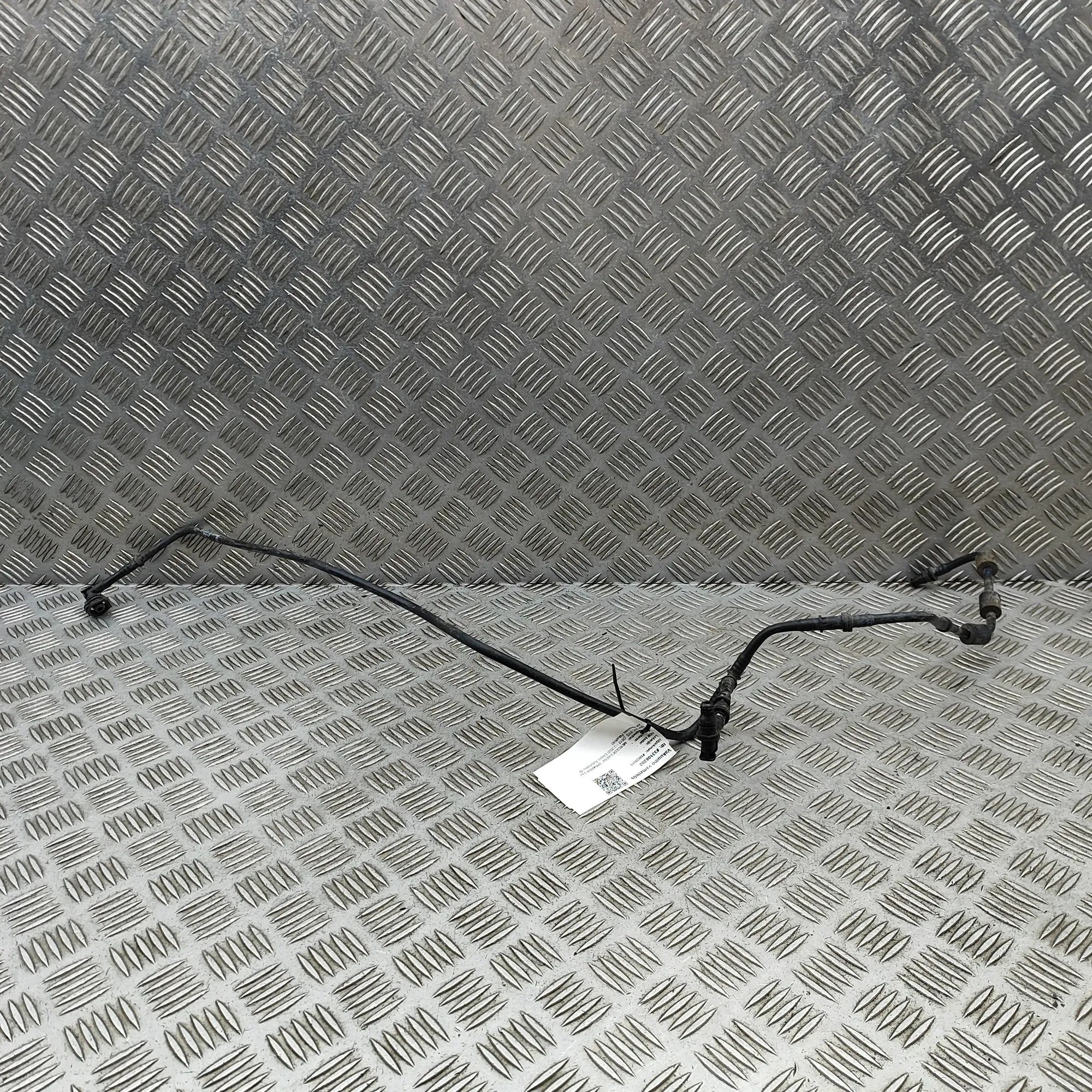 Mercedes-Benz Sprinter (W907 / W910)  Vacuum pipe Vacuum pipe — MERCEDES BENZ SPRINTER (3, 5-t Va...