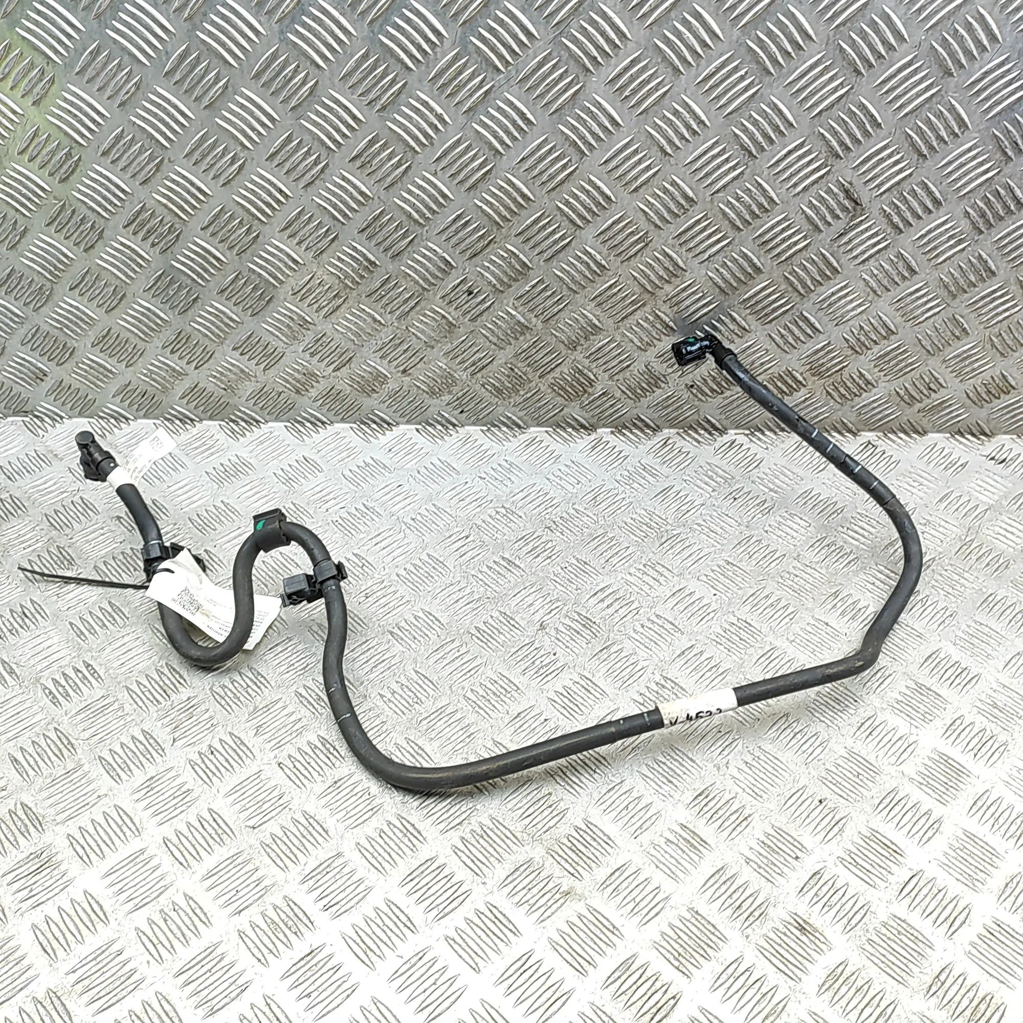Volkswagen Golf 7 Fuel hose Fuel hose — VW GOLF (VIII CD1) (2020-...) — 05E...