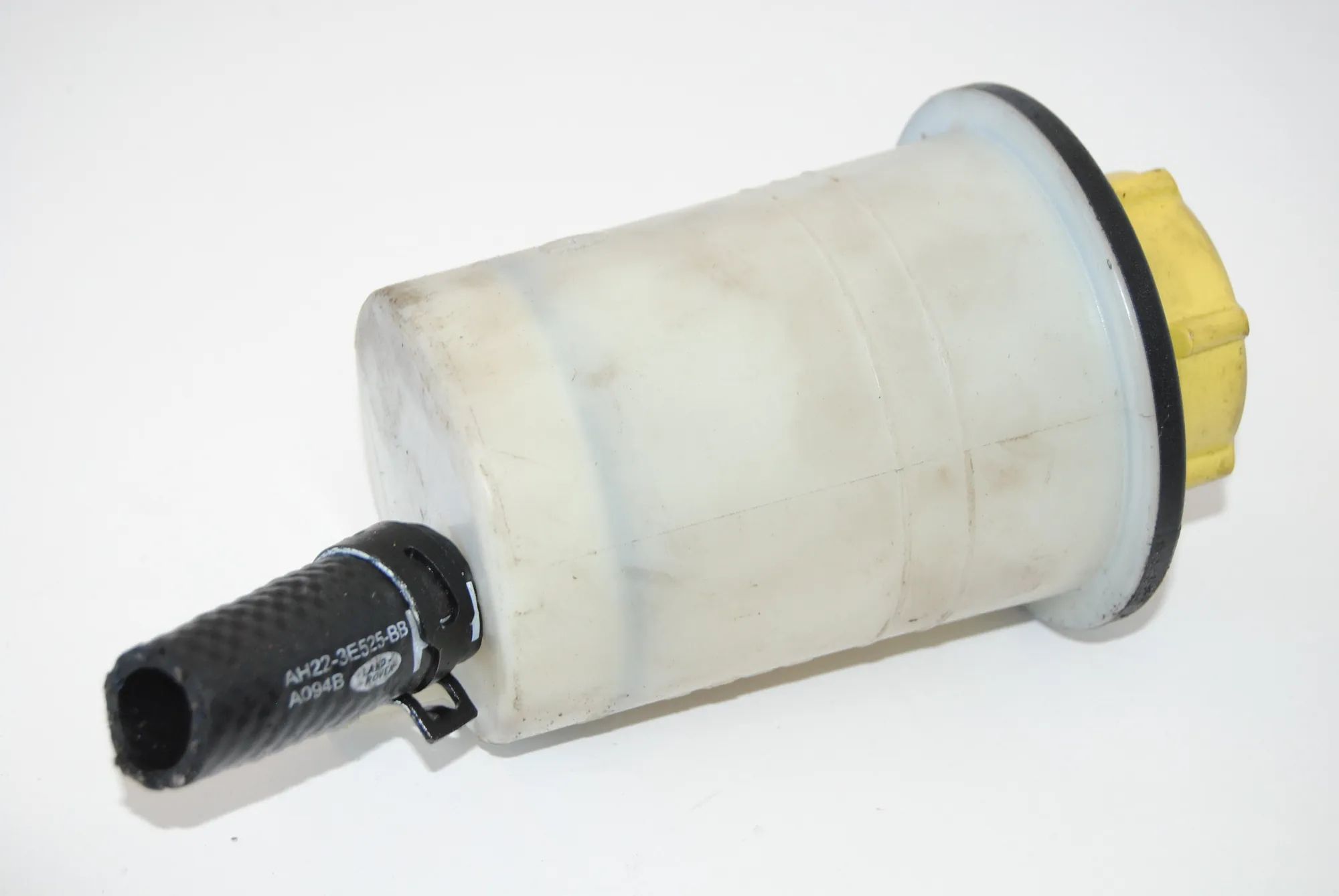 Land Rover Discovery Power steering fluid reservoir Power steering fluid reservoir — LAND ROVER DIS...