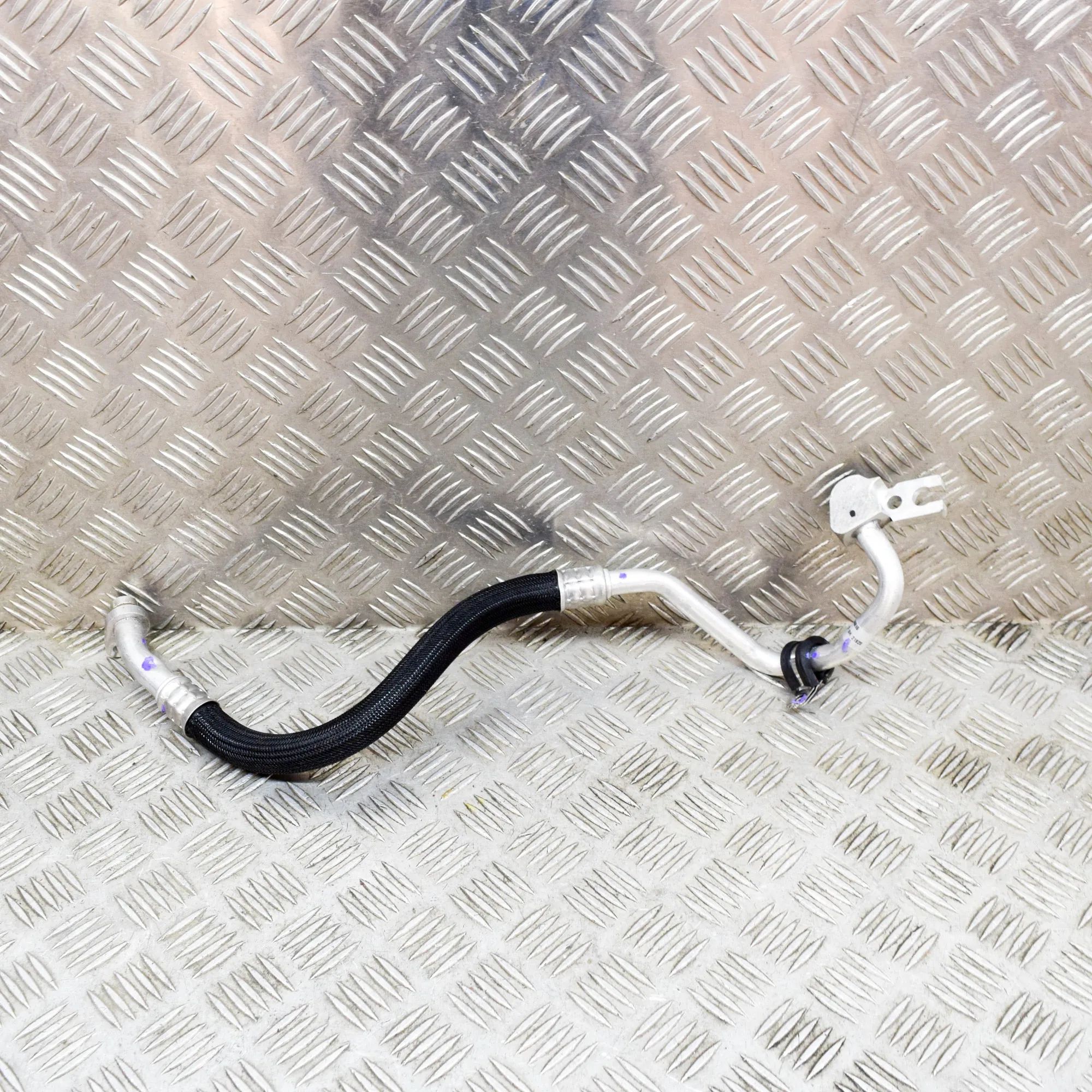 Maserati Levante A/C Air Con Hose Pipe A/C Air Con Hose Pipe — MASERATI LEVANTE (SUV M...