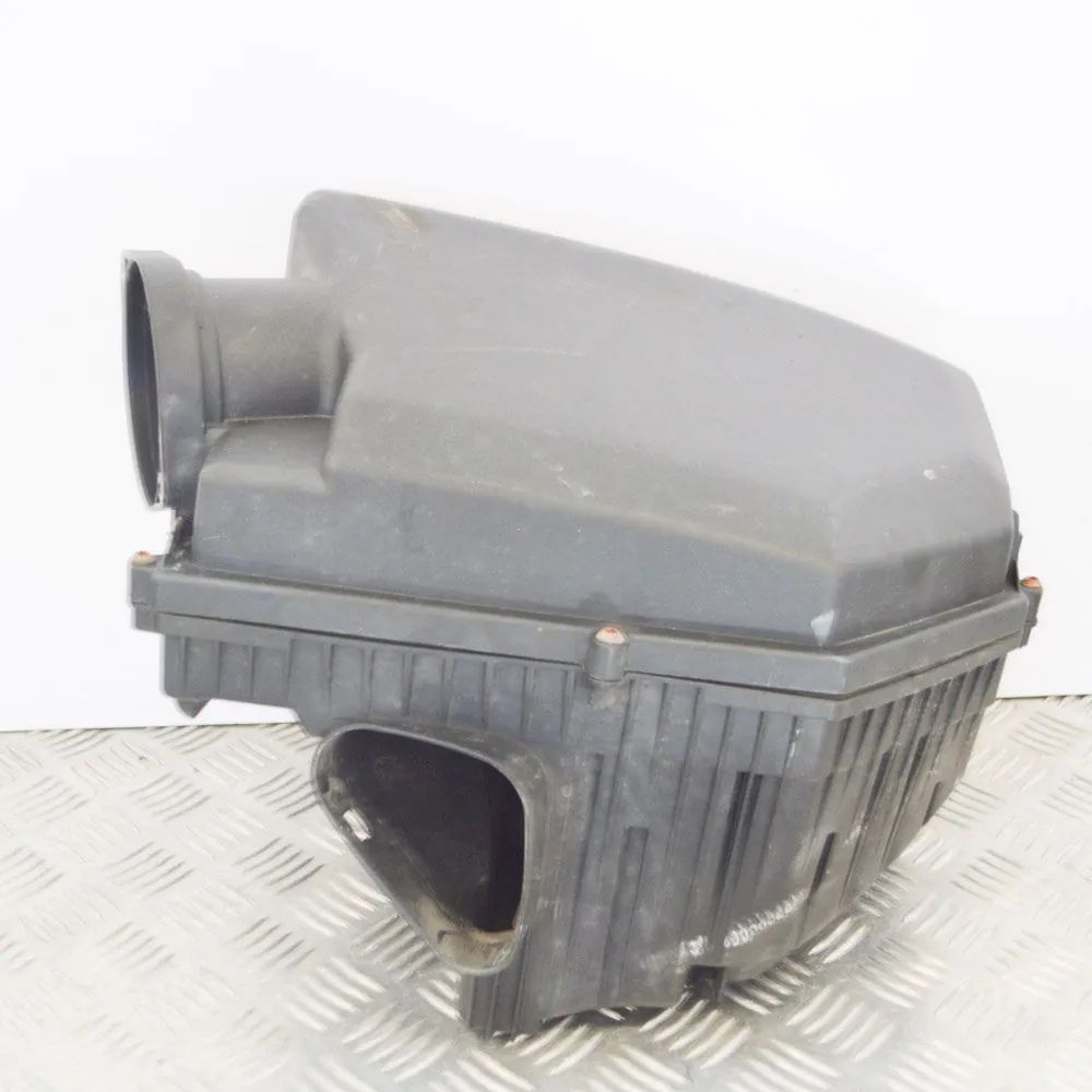 Volvo XC60 Air filter box  Air Filter Box — VOLVO XC60 (2008-2017) — 09219...