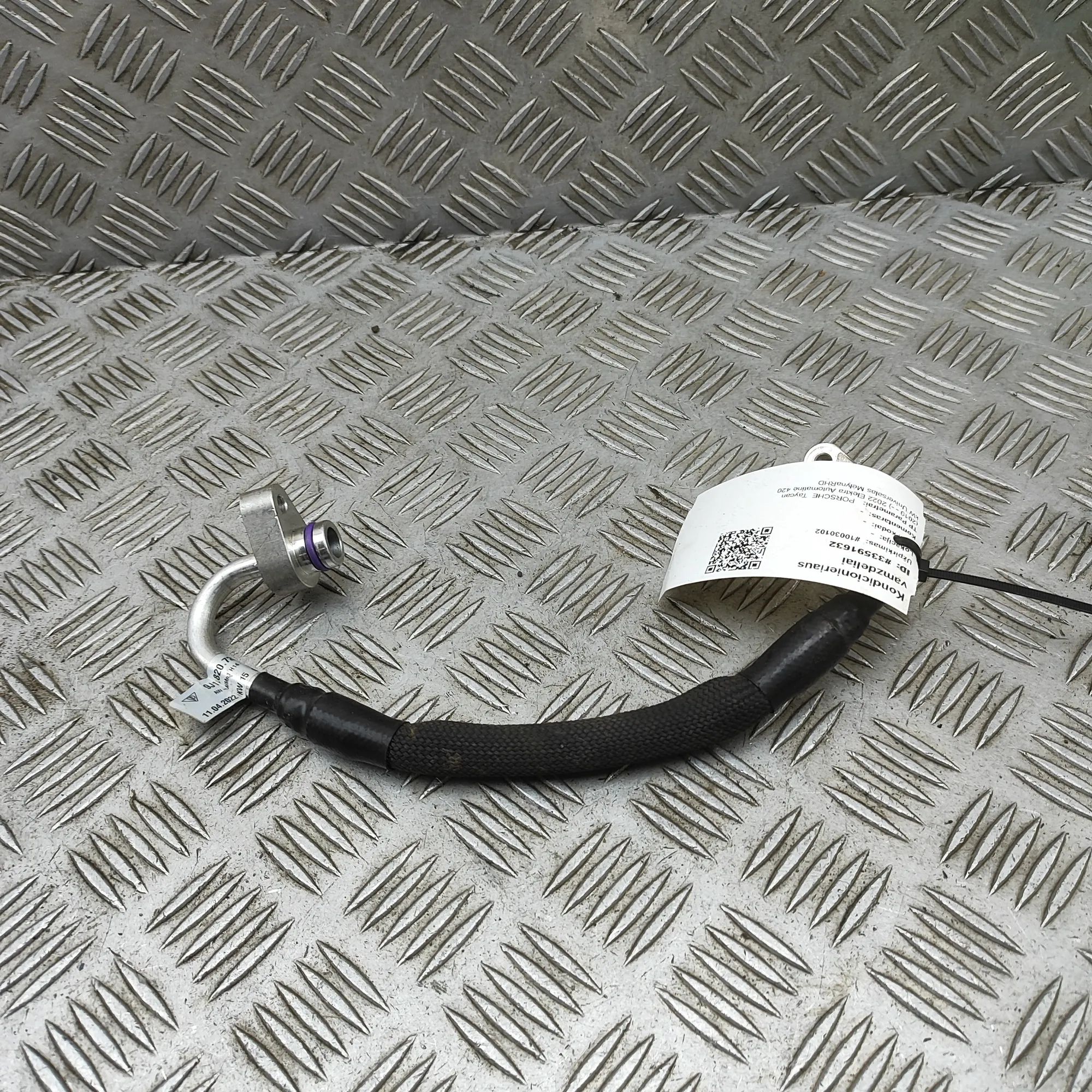 Porsche Taycan A/C Air Con Hose Pipe A/C Air Con Hose Pipe — PORSCHE TAYCAN (2019-.....