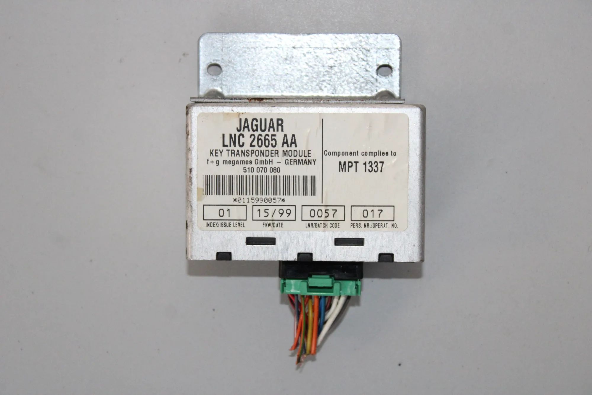 Jaguar XJ (X308) Central Locking Control Unit Central locking control unit — JAGUAR XJ (X308)...