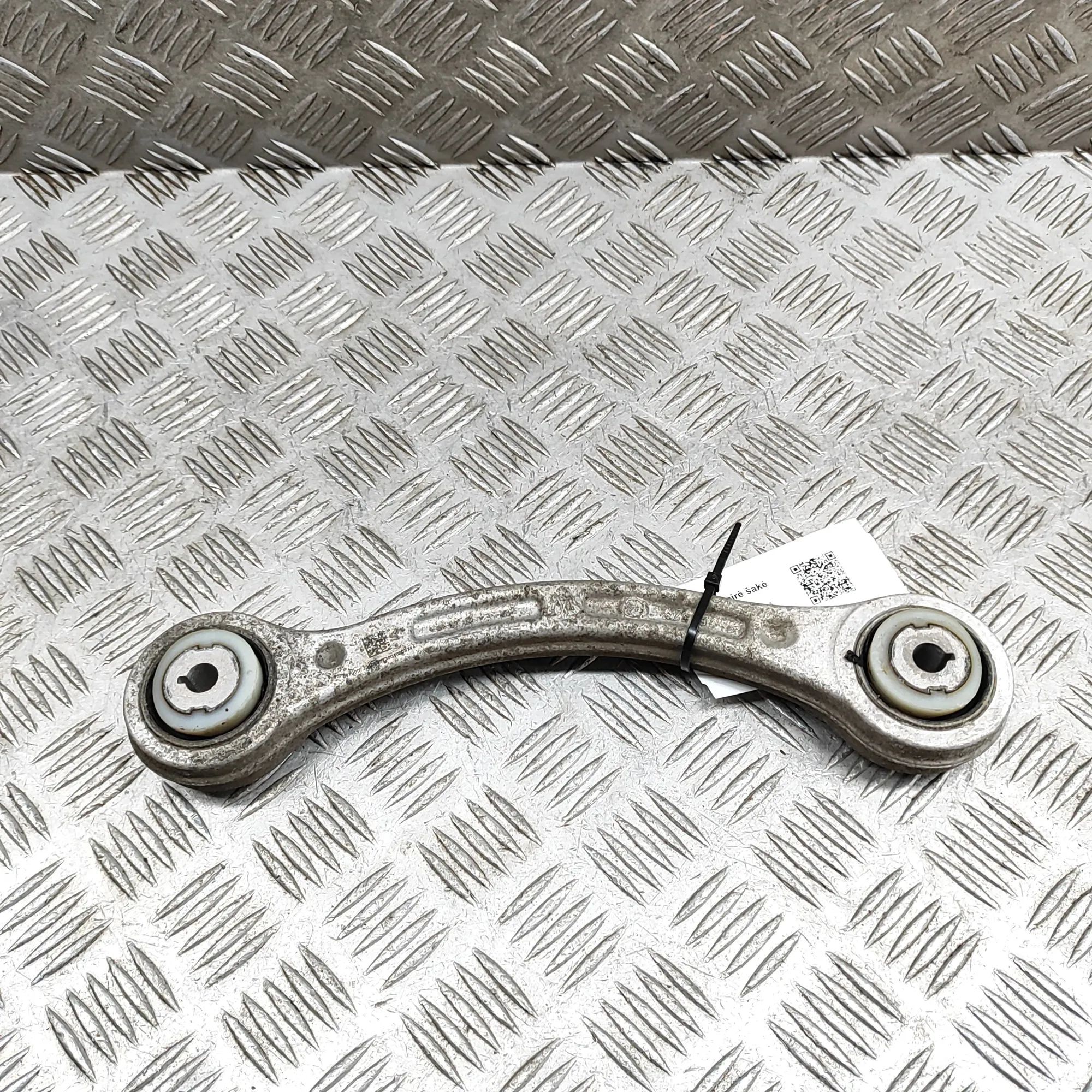 Maserati Quattroporte Control arm — rear left Control arm — rear left — MASERATI QUATTROPORTE...