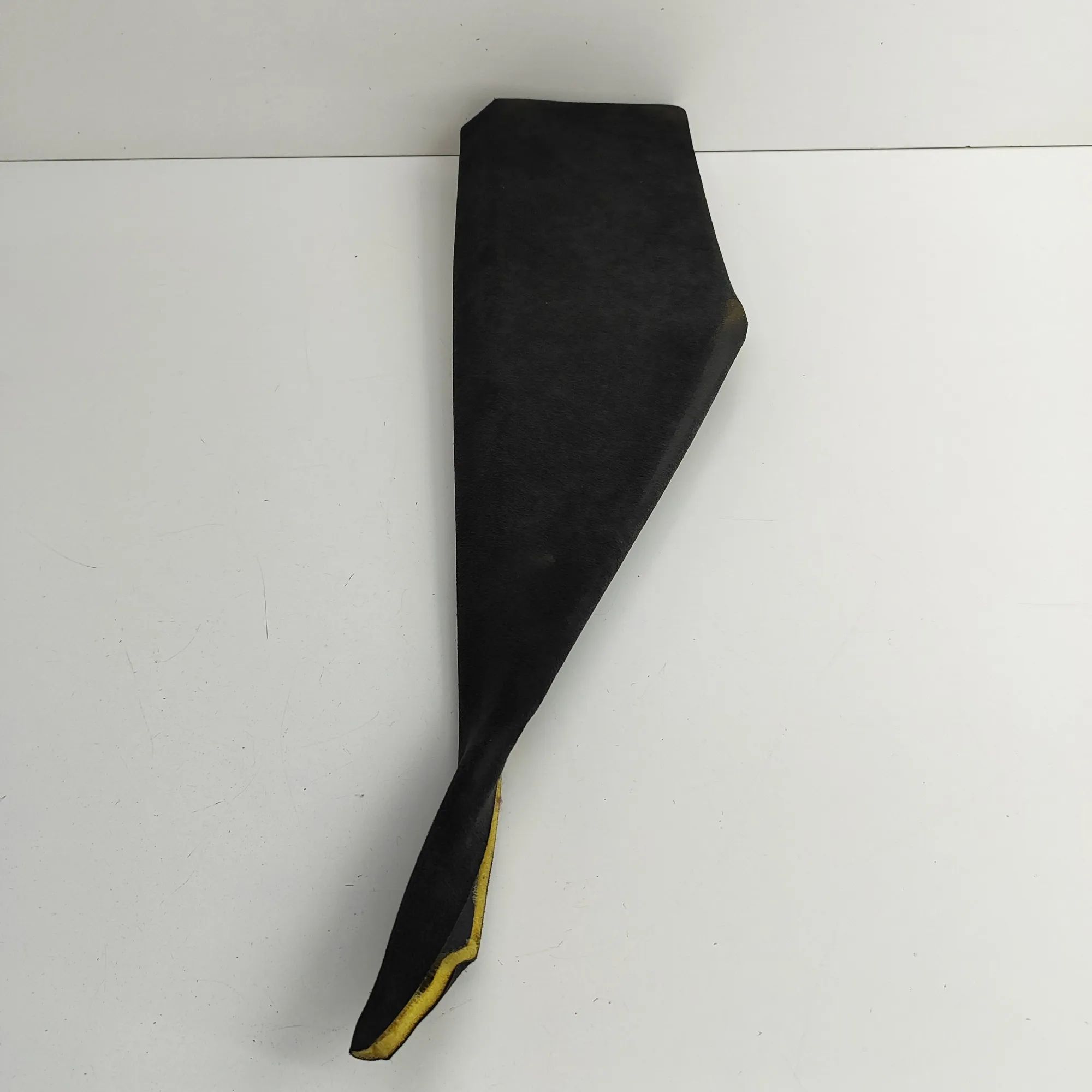 Maserati Quattroporte Rear Left Pillar Trim Rear Left Pillar Trim — MASERATI QUATTROPORTE (...
