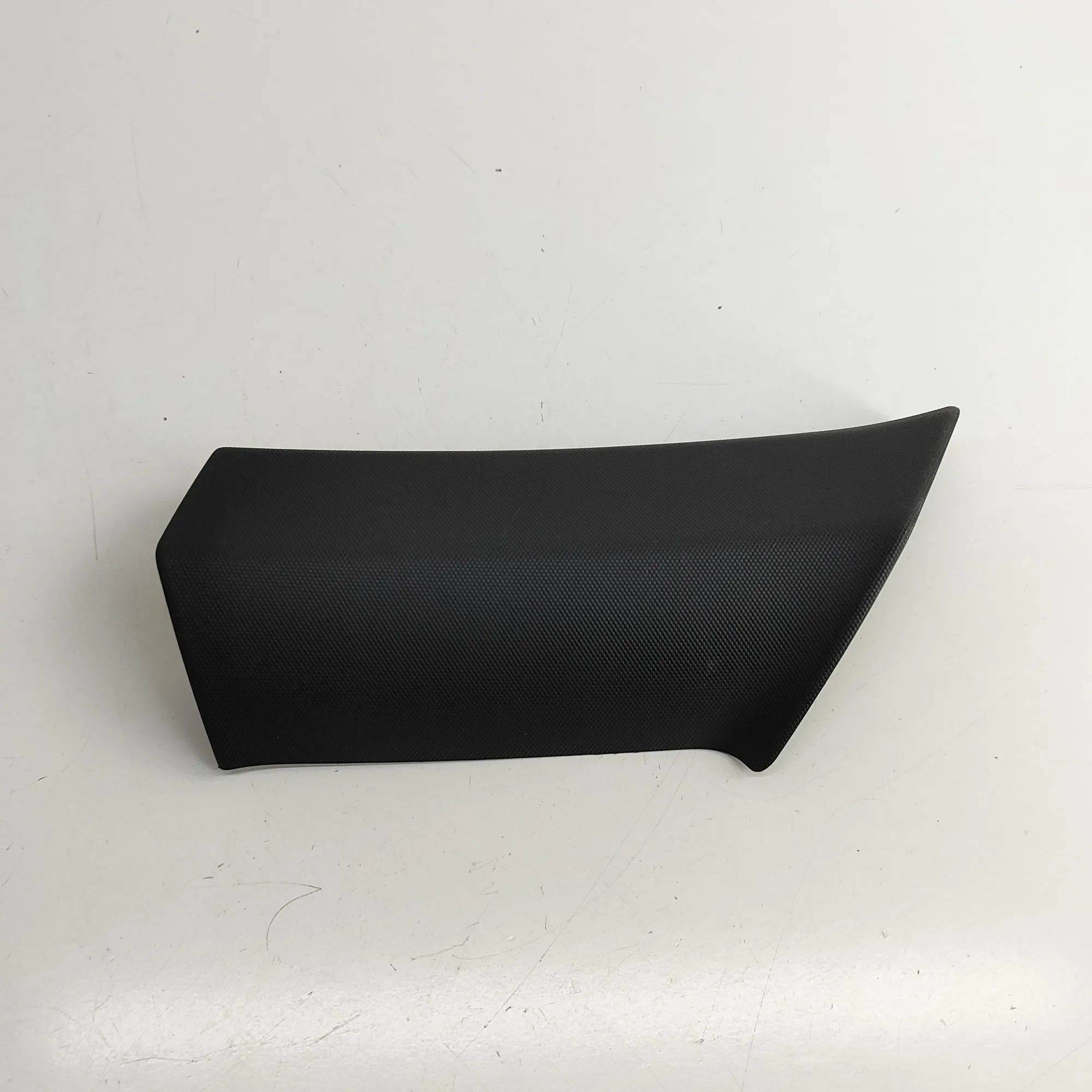 BMW 2 (F44) Right Side Pillar Trim Right Side Pillar Trim — BMW 2 SERIES (Gran Cou...