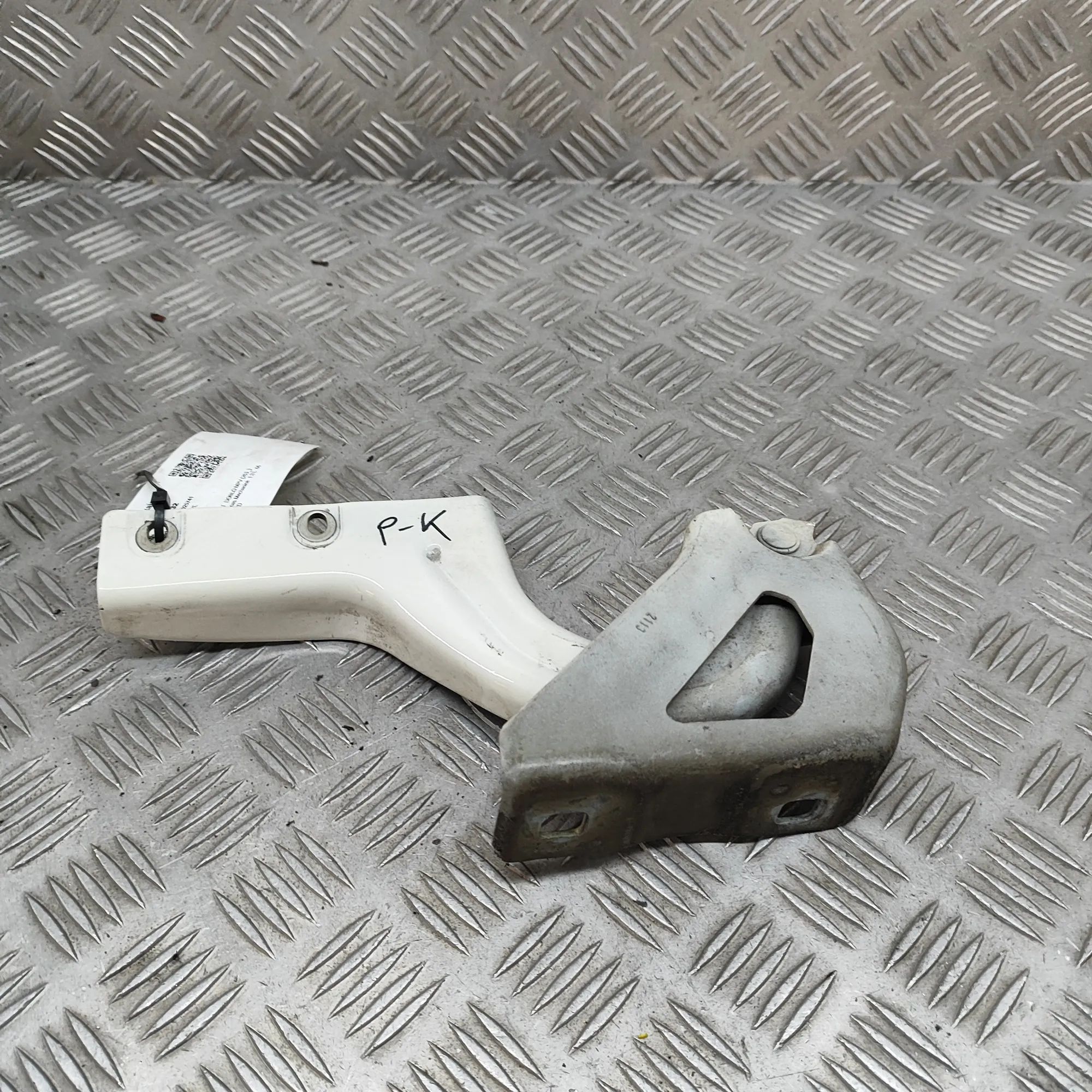Fiat Doblo (263) Bonnet hinge — front left Bonnet hinge — front left — FIAT DOBLO (MPV 263...