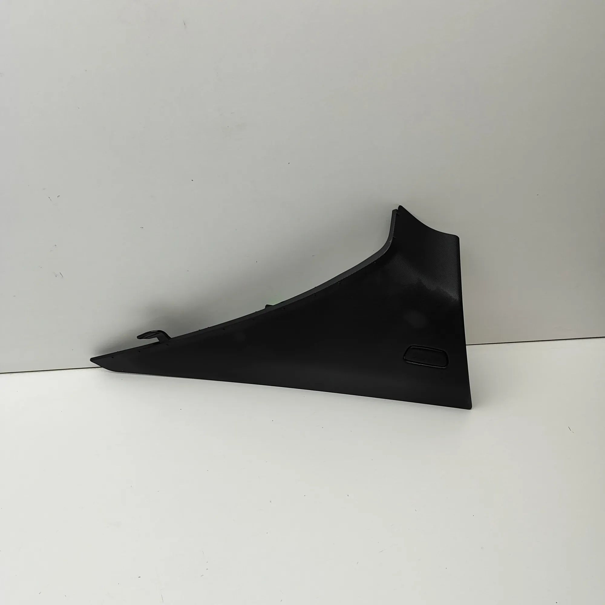 BMW 2 (F44) Right Side Pillar Trim Right Side Pillar Trim — BMW 2 SERIES (Gran Cou...