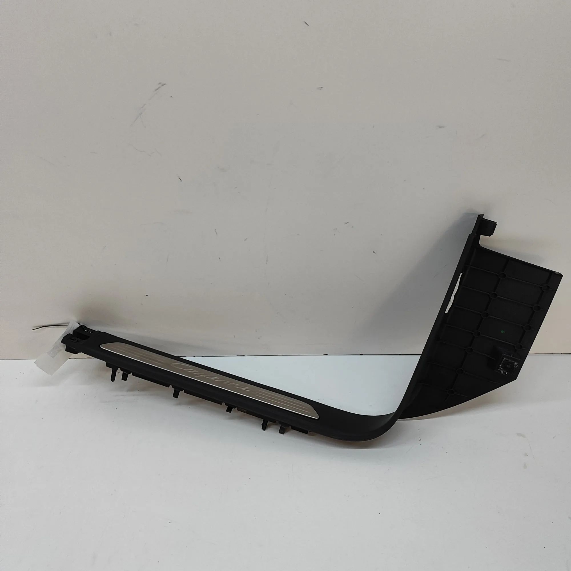 Porsche Cayenne Interior sill trim — front right Interior sill trim — front right — PORSCHE CAYE...