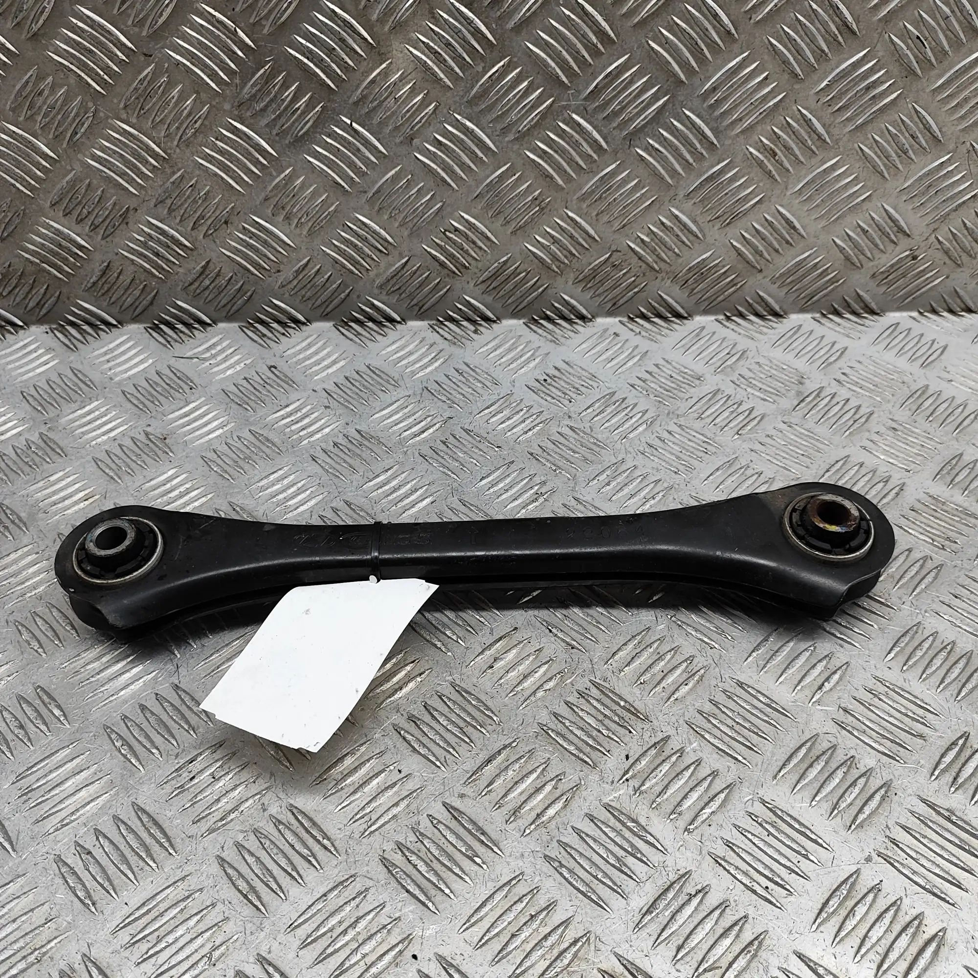 Hyundai Kona Control arm — rear left Control arm — rear left — HYUNDAI KONA (2017-.....