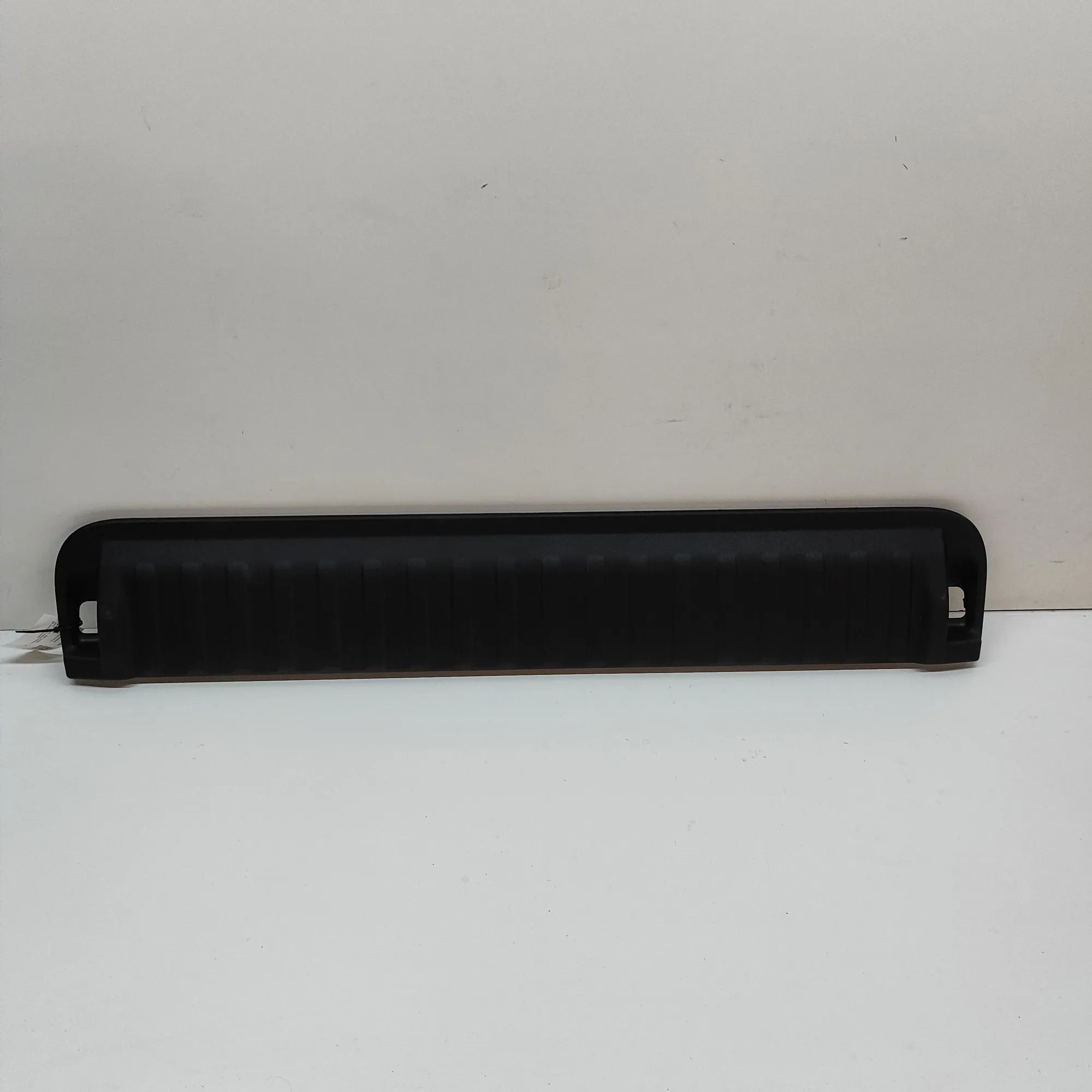 BMW X5 (G05) Tailgate Bootlid Cover Trim Tailgate Bootlid Cover Trim — BMW X5 (G05) (201...