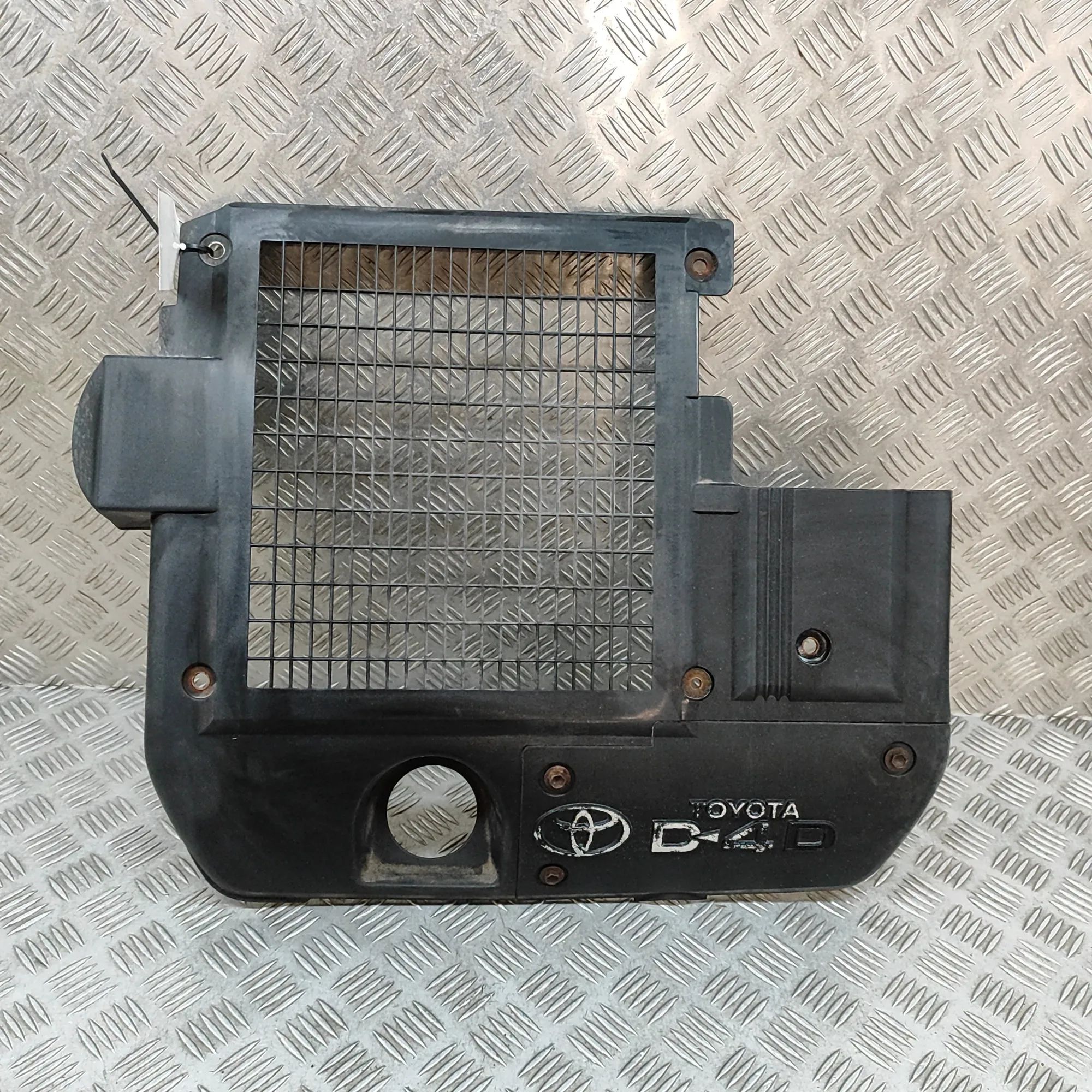 Toyota Land Cruiser 100 Moottori muovikansi Engine cover — TOYOTA LAND CRUISER (120 _J12_) ...