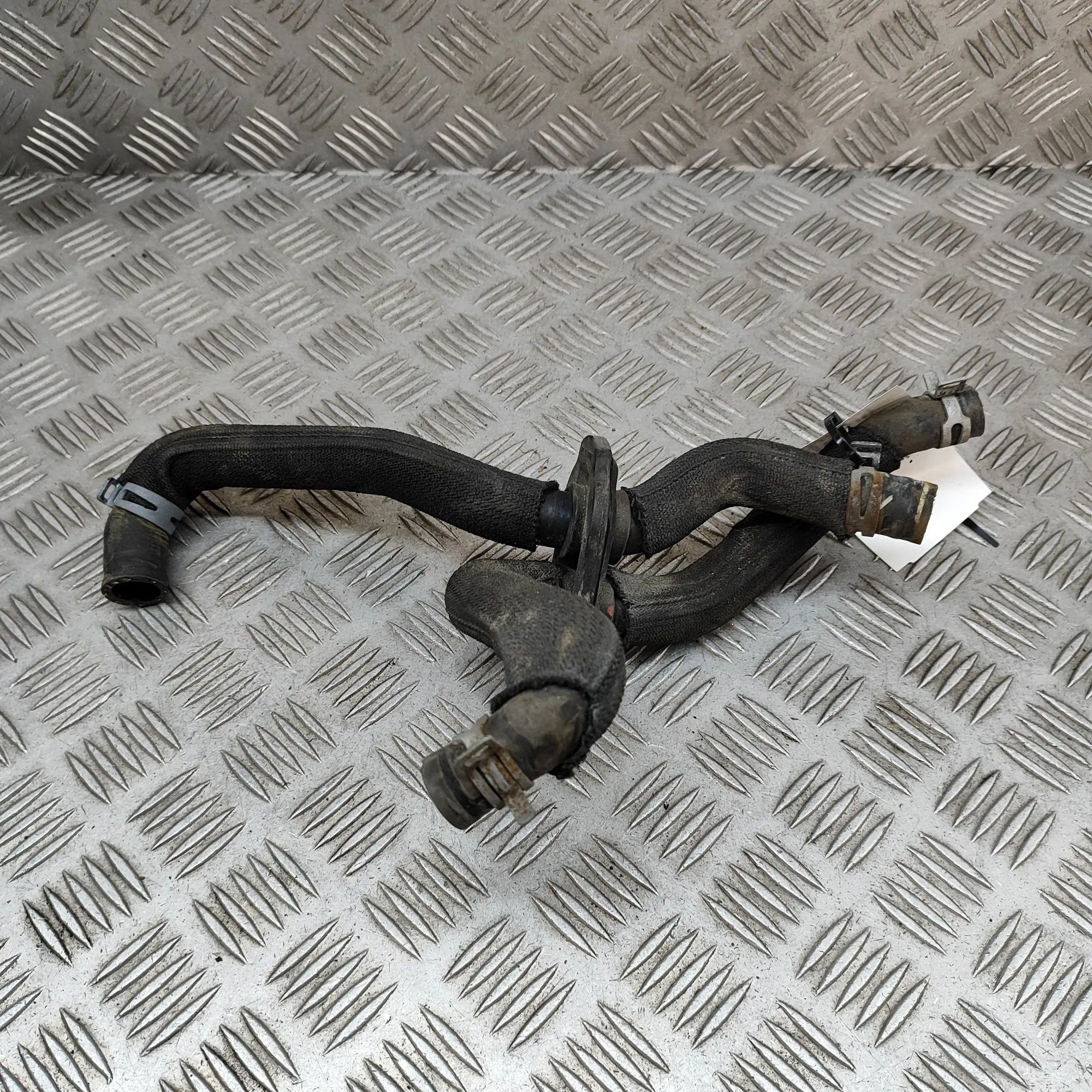 Audi e-tron Шланг системы охлаждения Coolant hose — AUDI E-TRON (GEN) (2018-...) — 4...