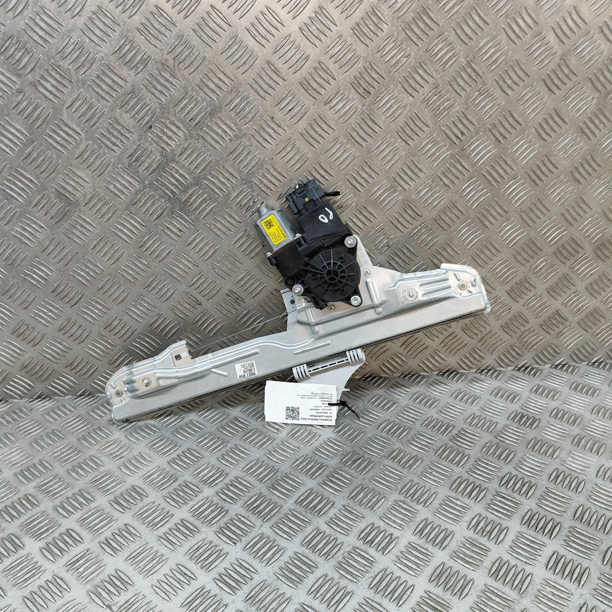 Hyundai Kona Front Right Door Window Regulator Front Right Door Window Regulator — HYUNDAI KON...