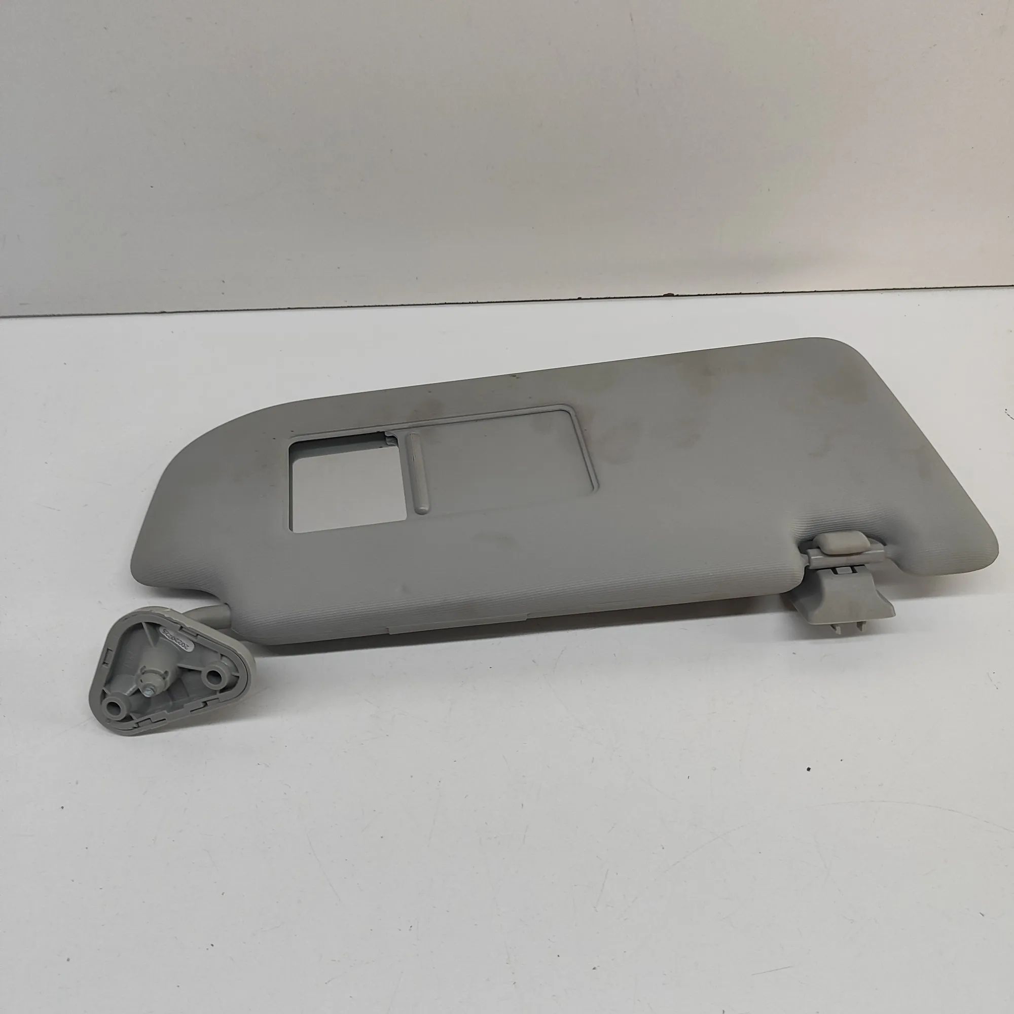 MG ZS Sun visor — right Sun visor — right — MG ZS (SUV) (2017-...)

Gen...