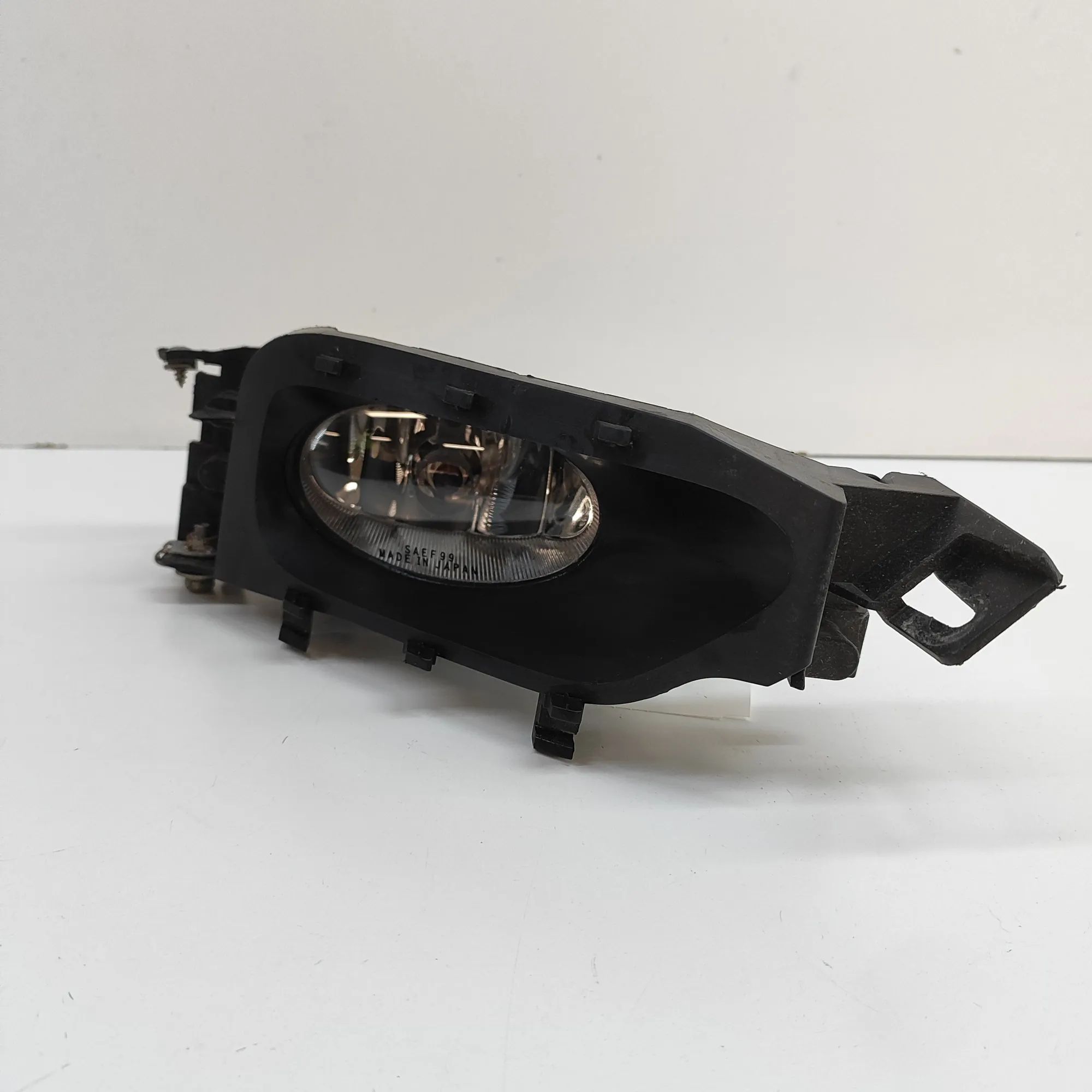 Honda CR-V Front Right Fog Light Front Right Fog Light — HONDA CR-V II (RD) (200...