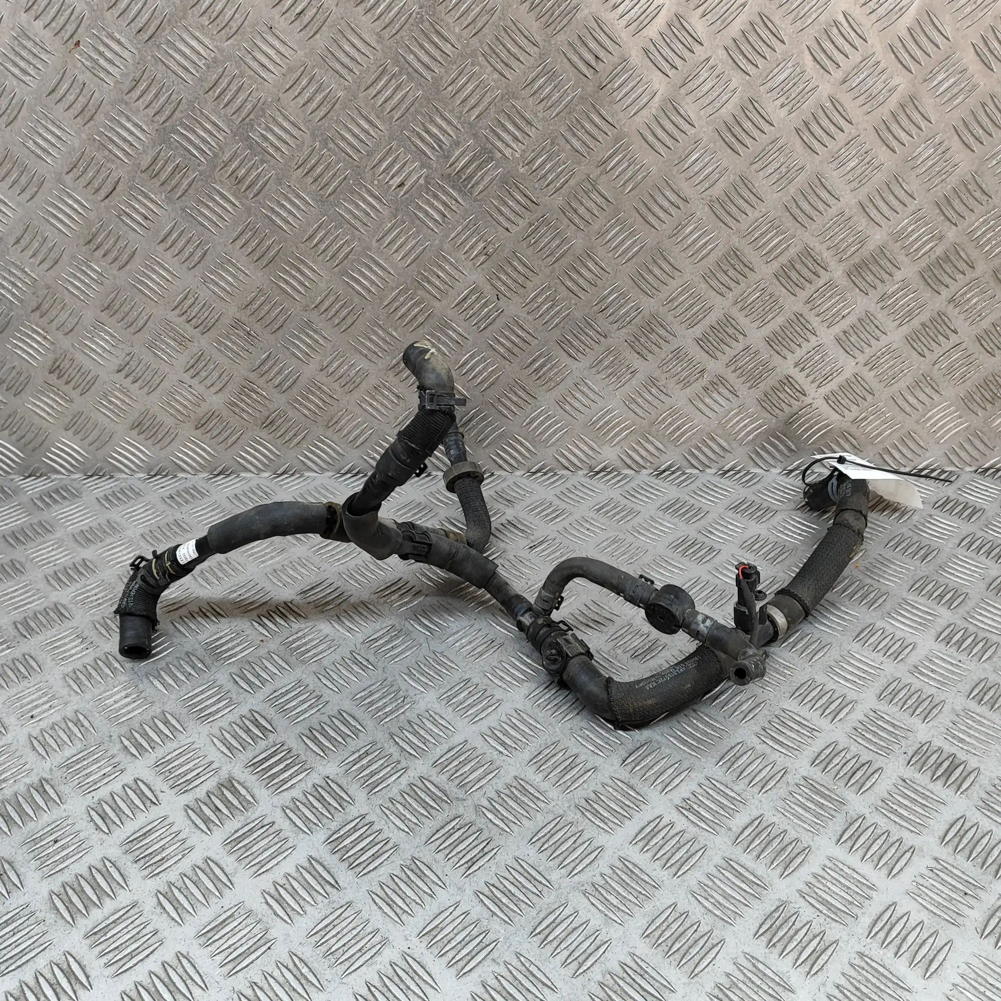 Audi e-tron Шланг системы охлаждения Coolant hose — AUDI E-TRON (GEN) (2018-...) — 4...