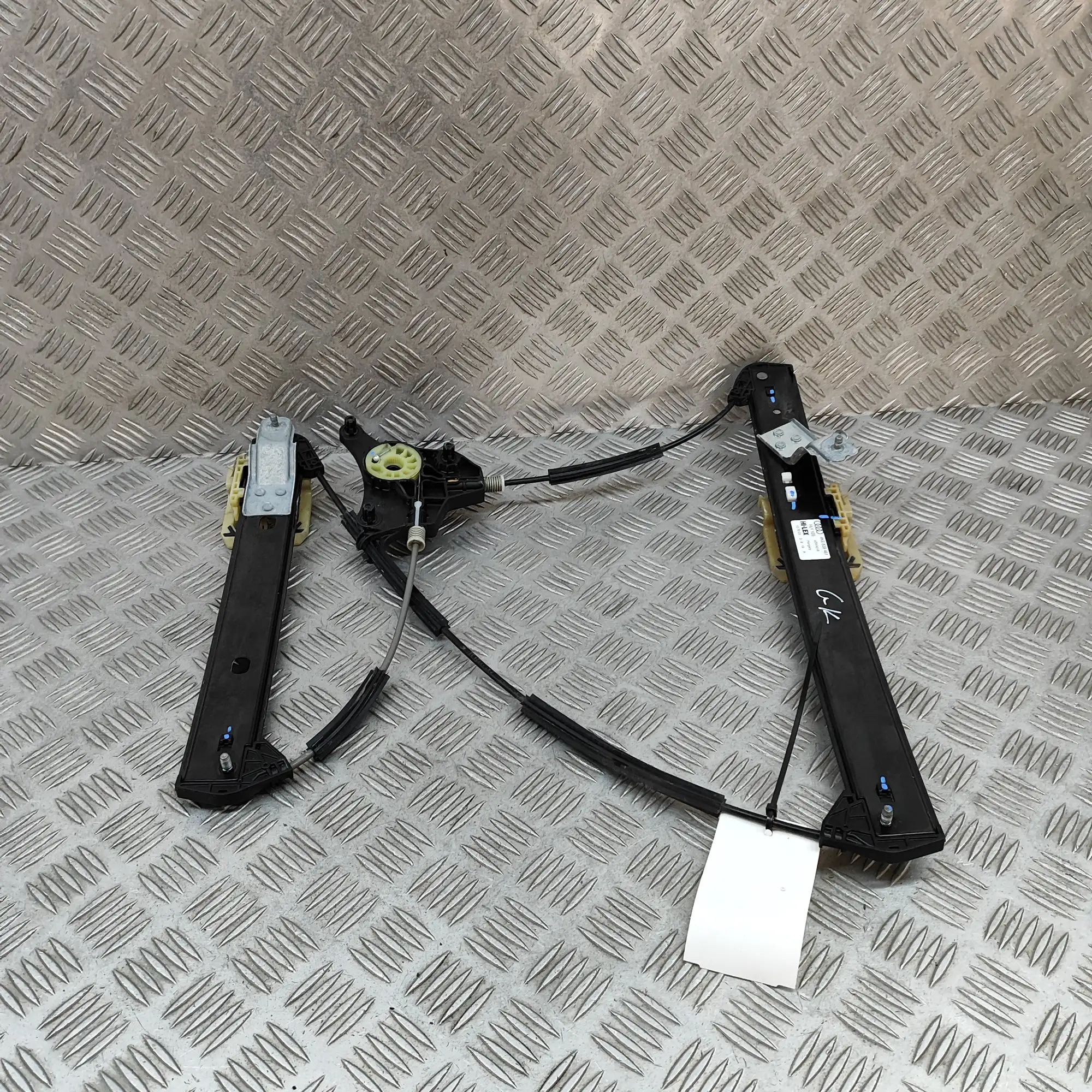 Audi e-tron Rear Left Door Window Regulator Rear Left Door Window Regulator — AUDI E-TRON (...