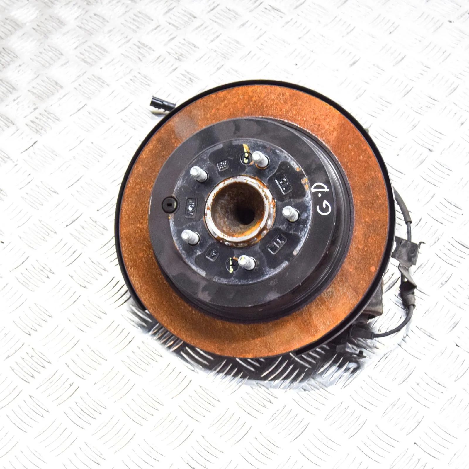 Kia Sportage Rear Right Wheel Hub Rear Right Wheel Hub — KIA SPORTAGE (QL) (2015-...
